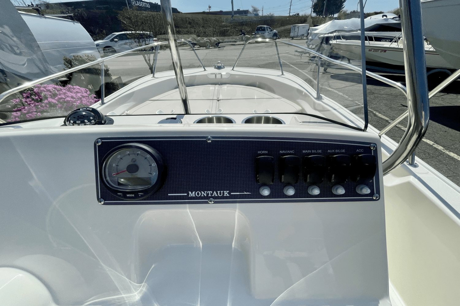 2025 Boston Whaler 170 Montauk Image Thumbnail #9