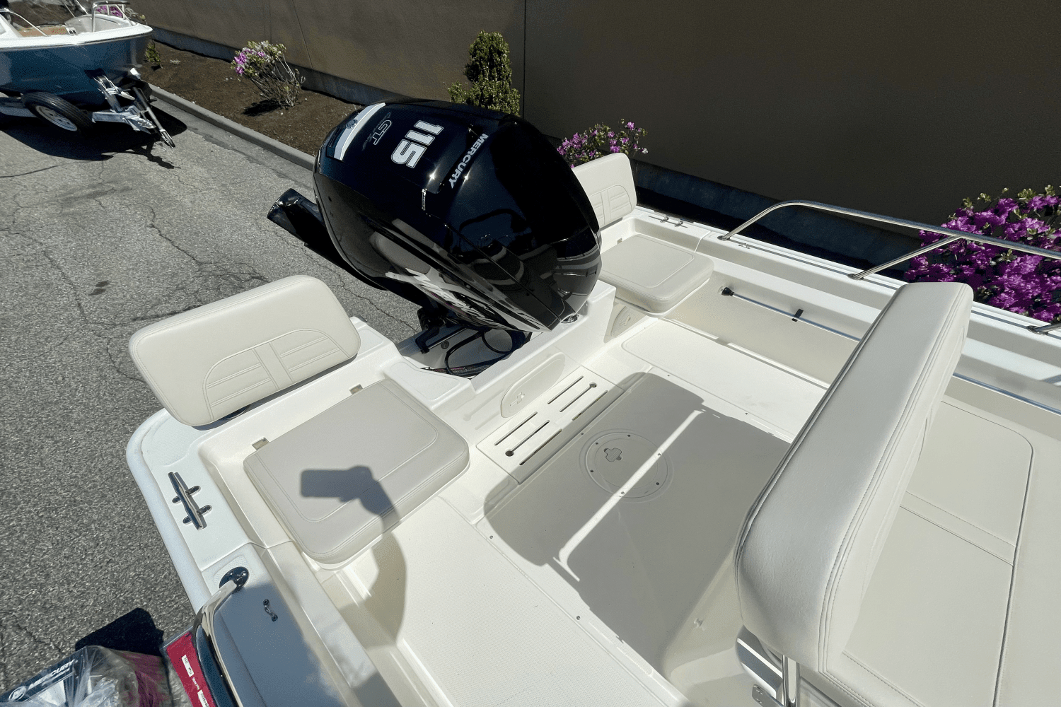 2025 Boston Whaler 170 Montauk Image Thumbnail #3