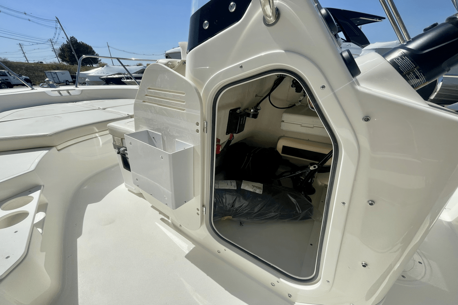 2025 Boston Whaler 170 Montauk Image Thumbnail #13