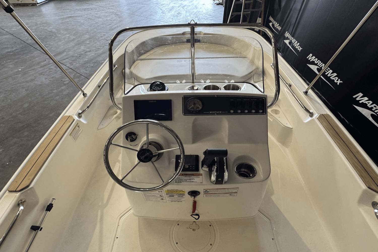 2025 Boston Whaler 170 Montauk Image Thumbnail #12