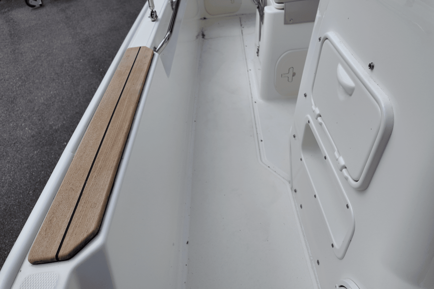2025 Boston Whaler 170 Montauk Image Thumbnail #8