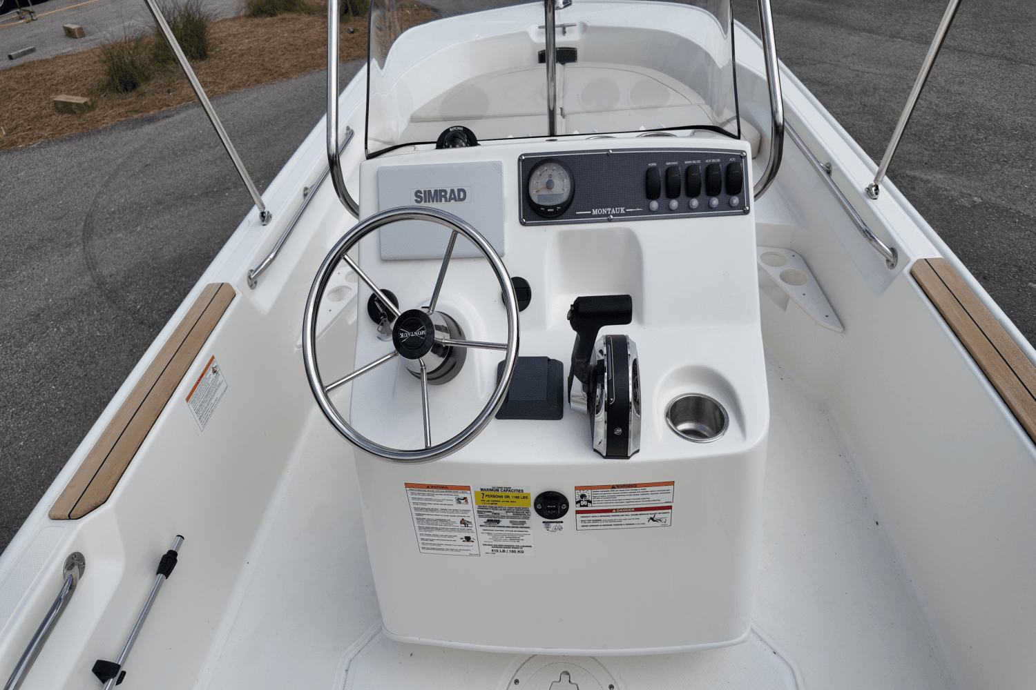 2025 Boston Whaler 170 Montauk Image Thumbnail #7