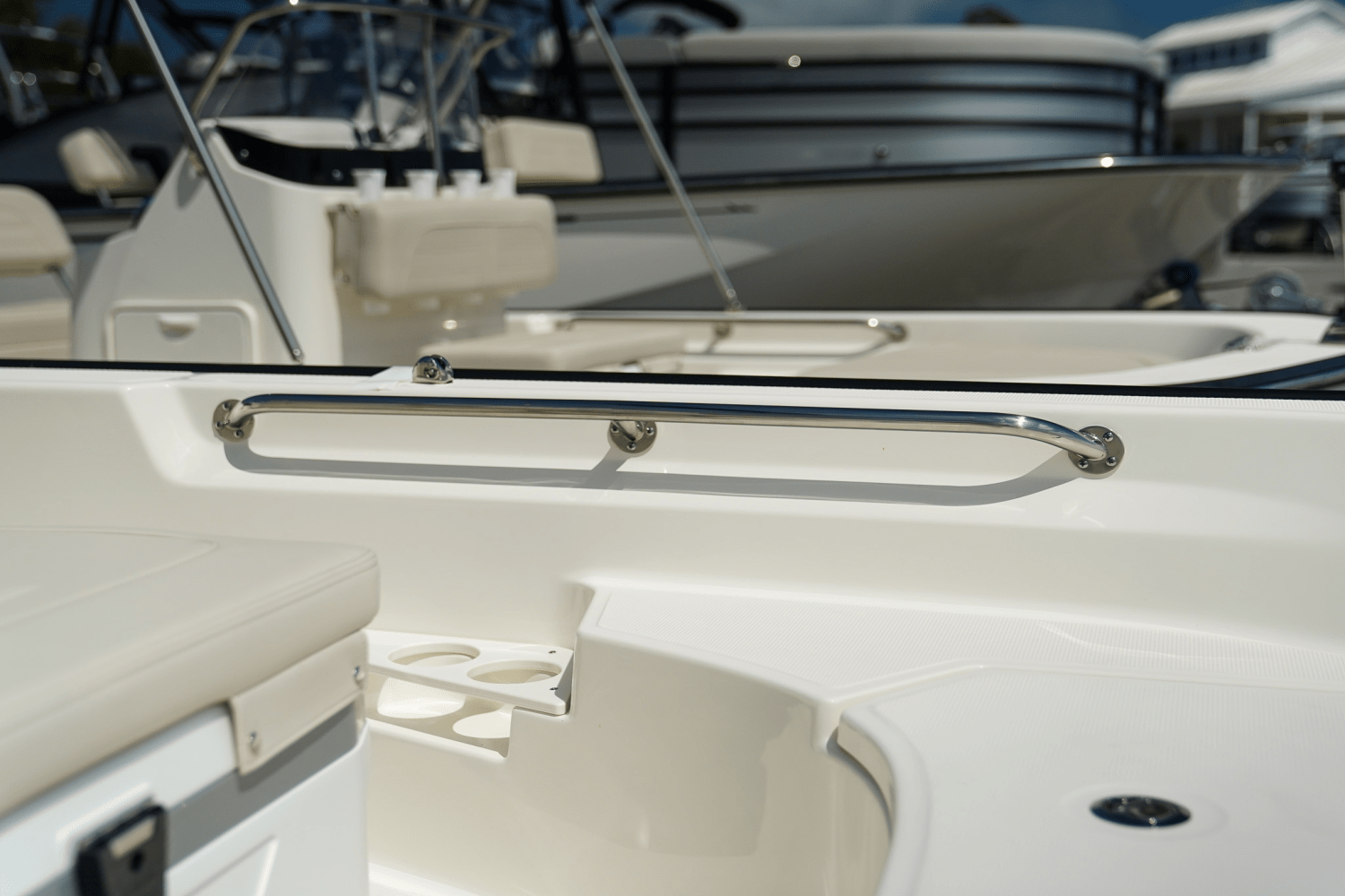 2025 Boston Whaler 170 Montauk Image Thumbnail #8