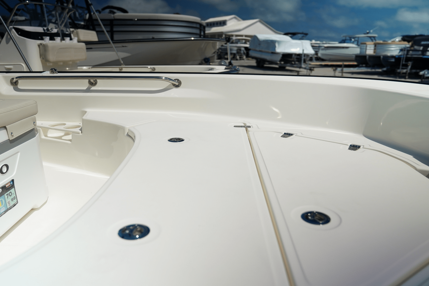 2025 Boston Whaler 170 Montauk Image Thumbnail #9