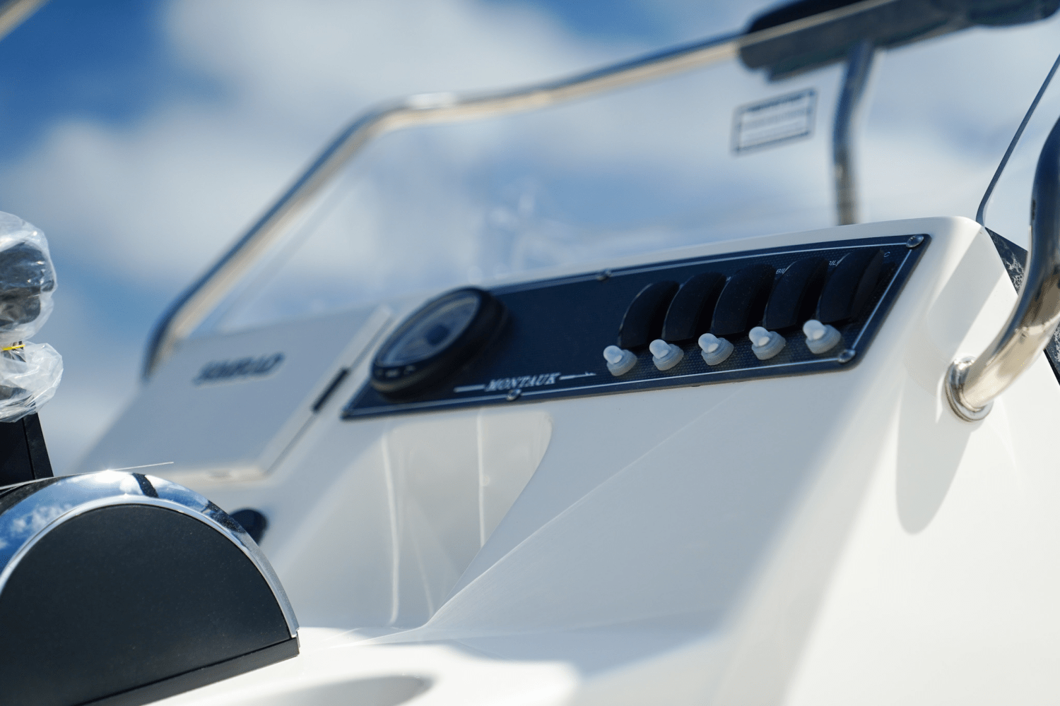 2025 Boston Whaler 170 Montauk Image Thumbnail #15