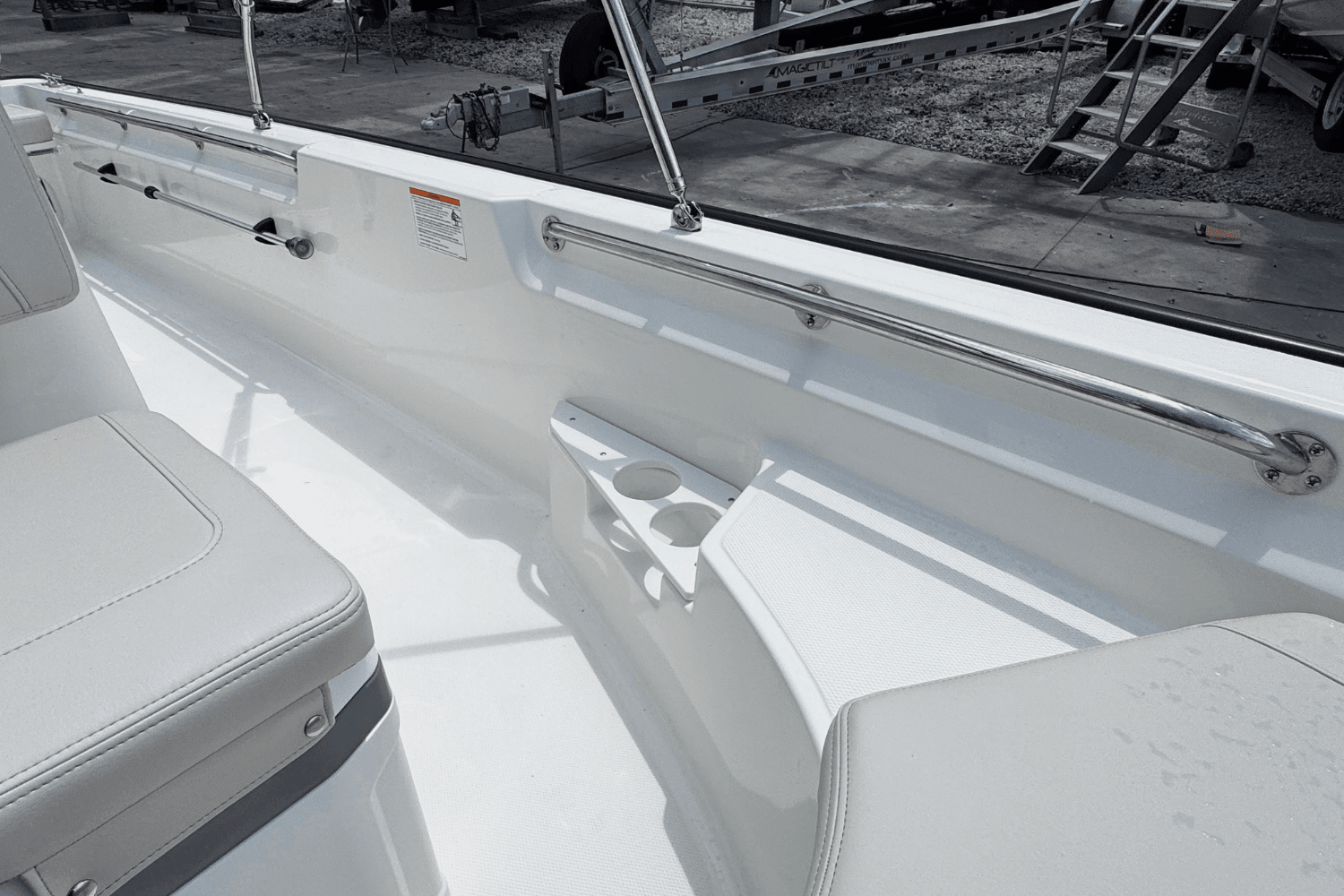 2025 Boston Whaler 170 Montauk Image Thumbnail #9