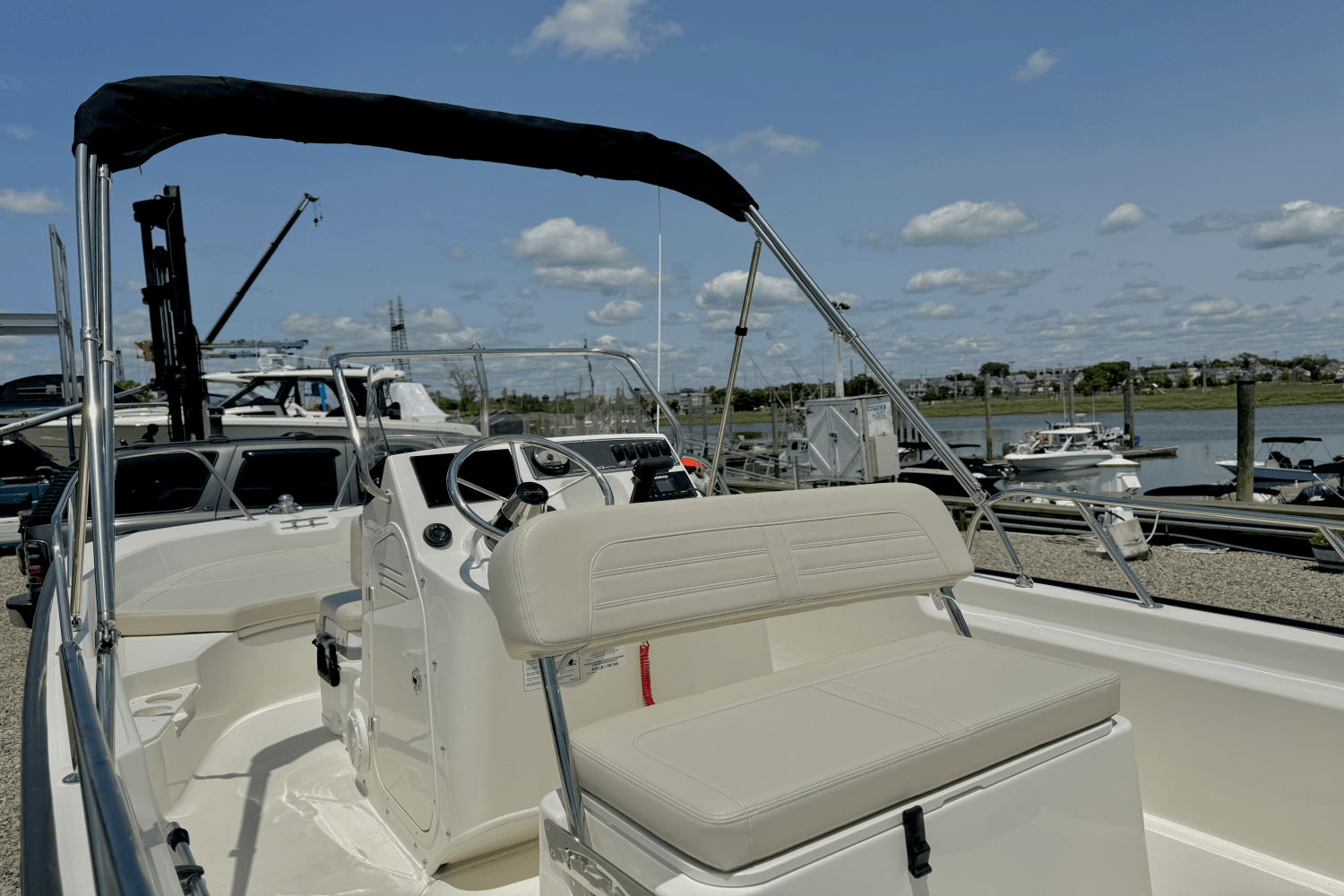 2025 Boston Whaler 170 Montauk Image Thumbnail #17