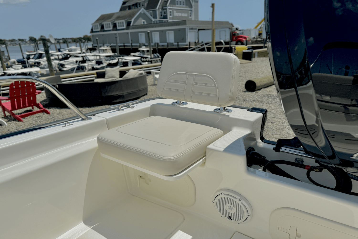 2025 Boston Whaler 170 Montauk Image Thumbnail #15