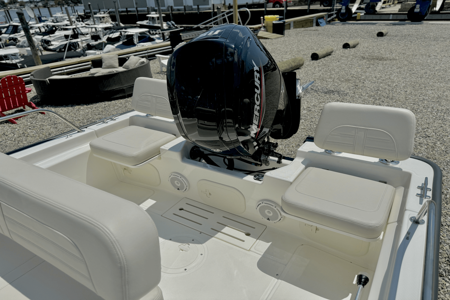 2025 Boston Whaler 170 Montauk Image Thumbnail #10