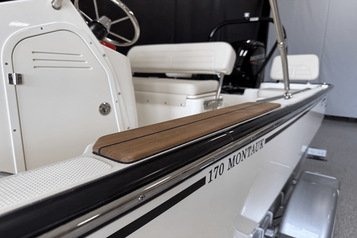 2025 Boston Whaler 170 Montauk Image Thumbnail #11