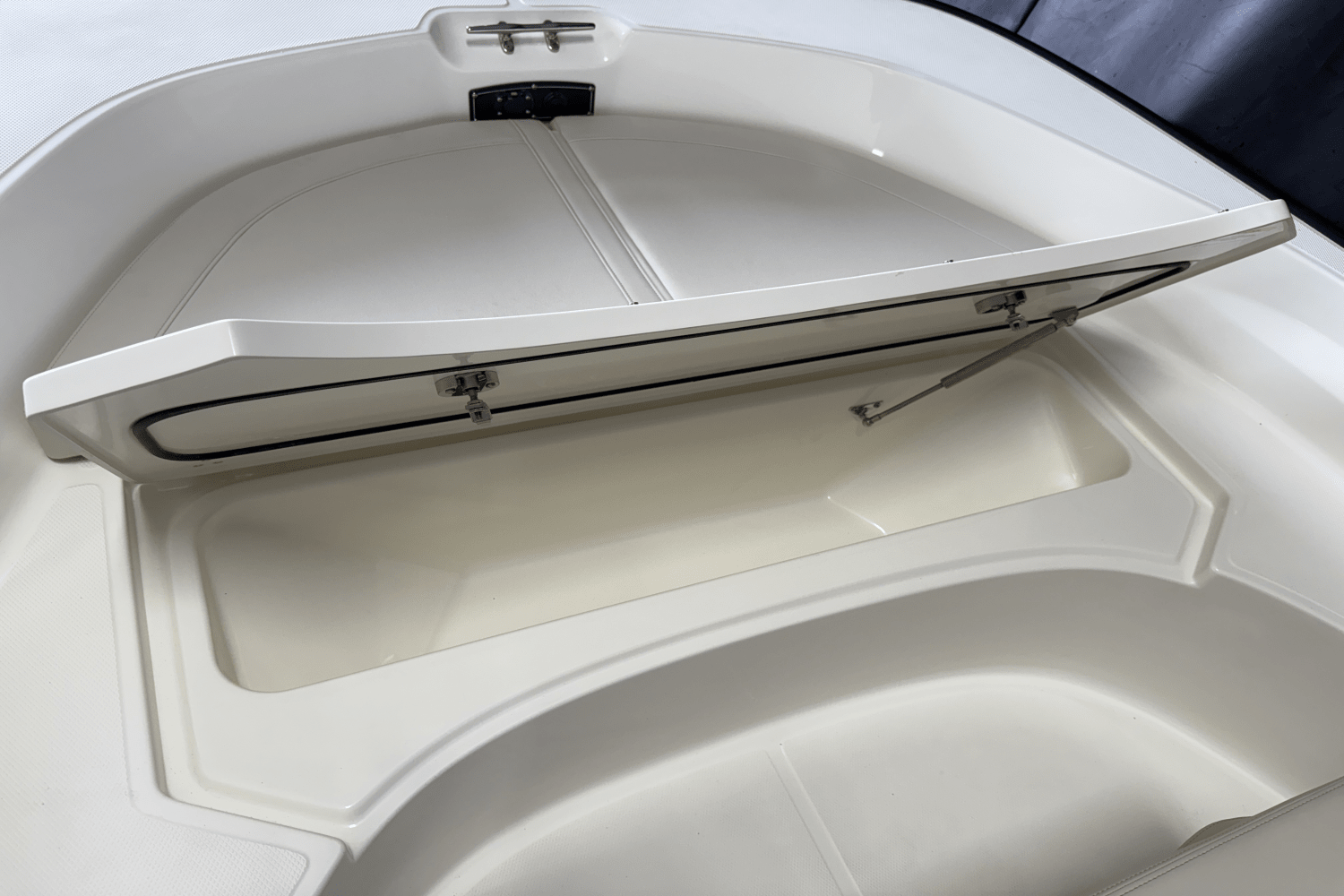 2025 Boston Whaler 170 Montauk Image Thumbnail #44