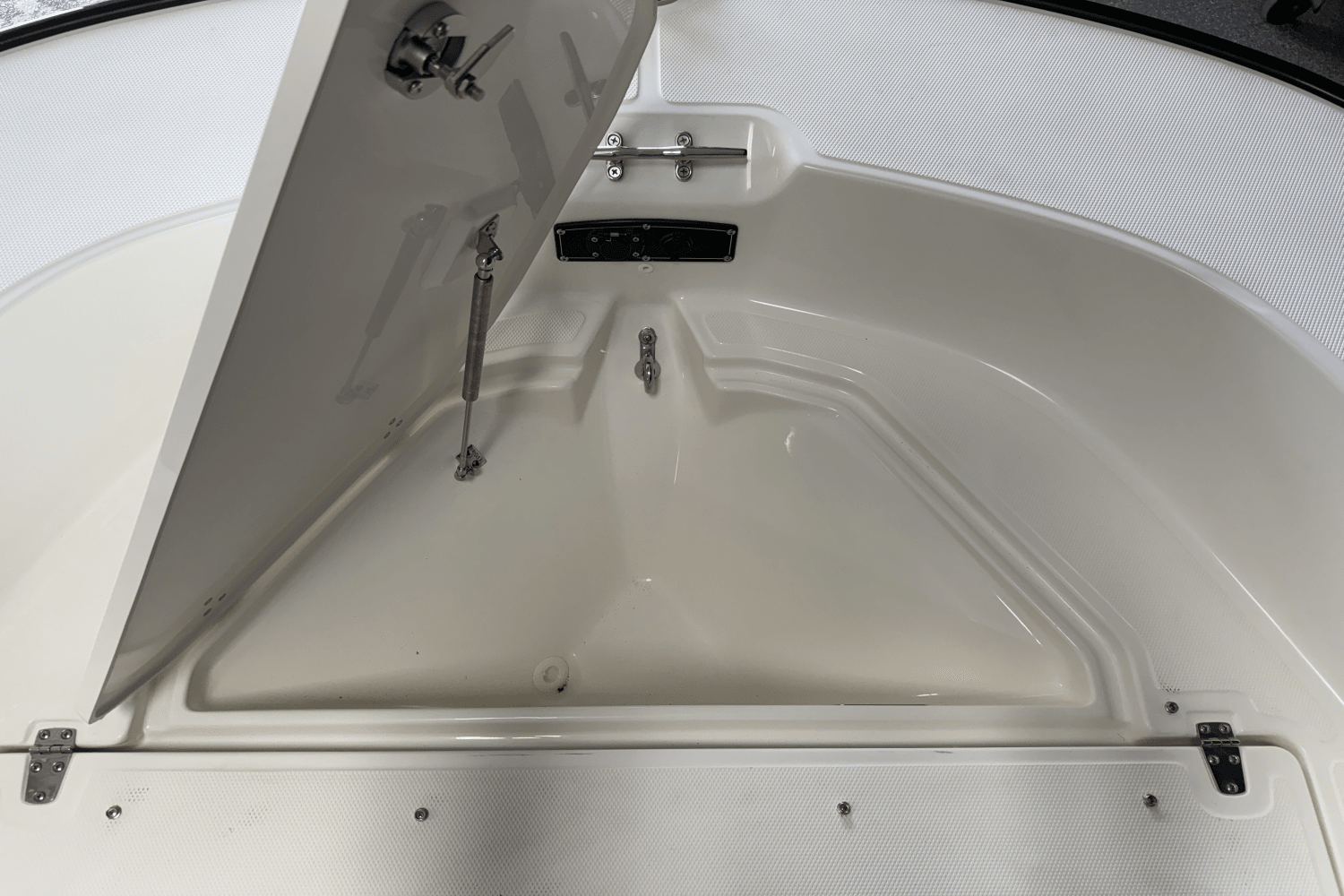 2025 Boston Whaler 170 Montauk Image Thumbnail #46