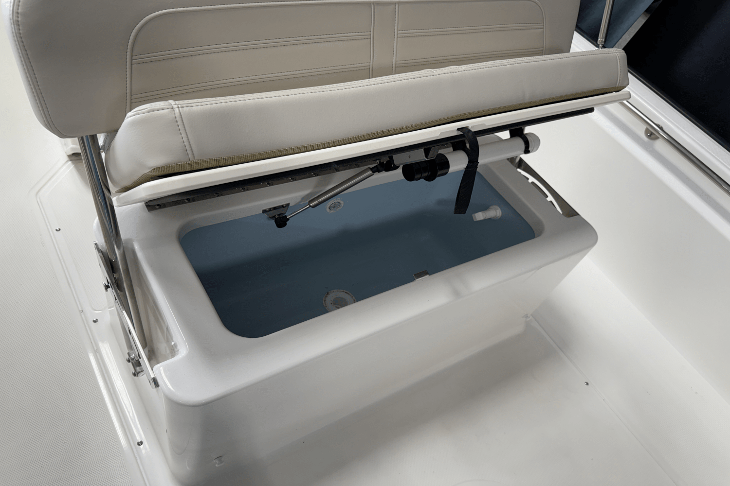 2025 Boston Whaler 170 Montauk Image Thumbnail #23