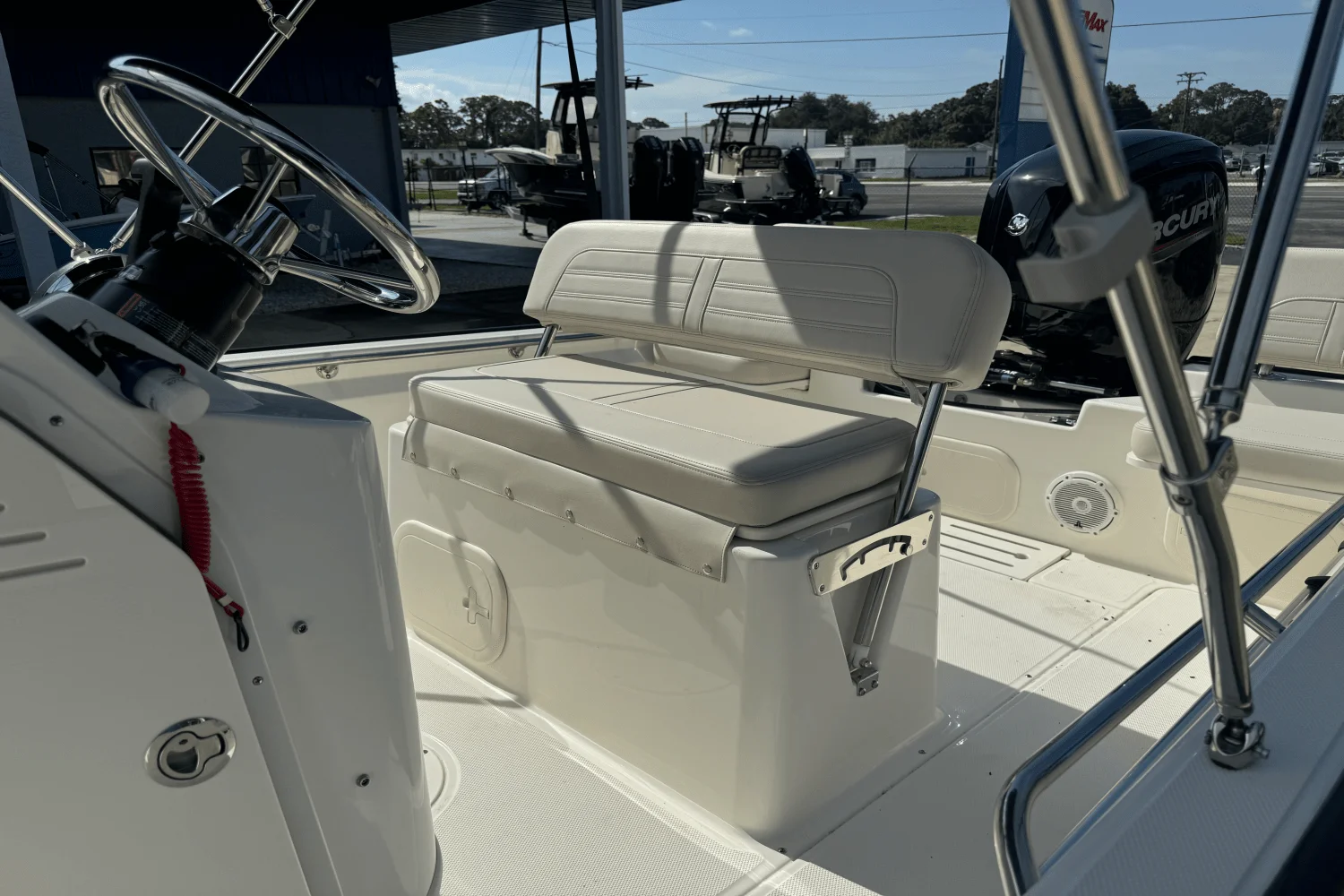 2025 Boston Whaler 170 Montauk Image Thumbnail #8