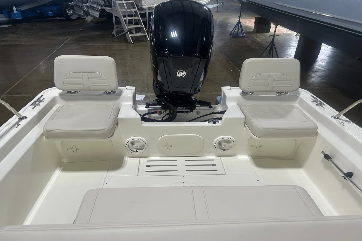 2025 Boston Whaler 170 Montauk Image Thumbnail #9