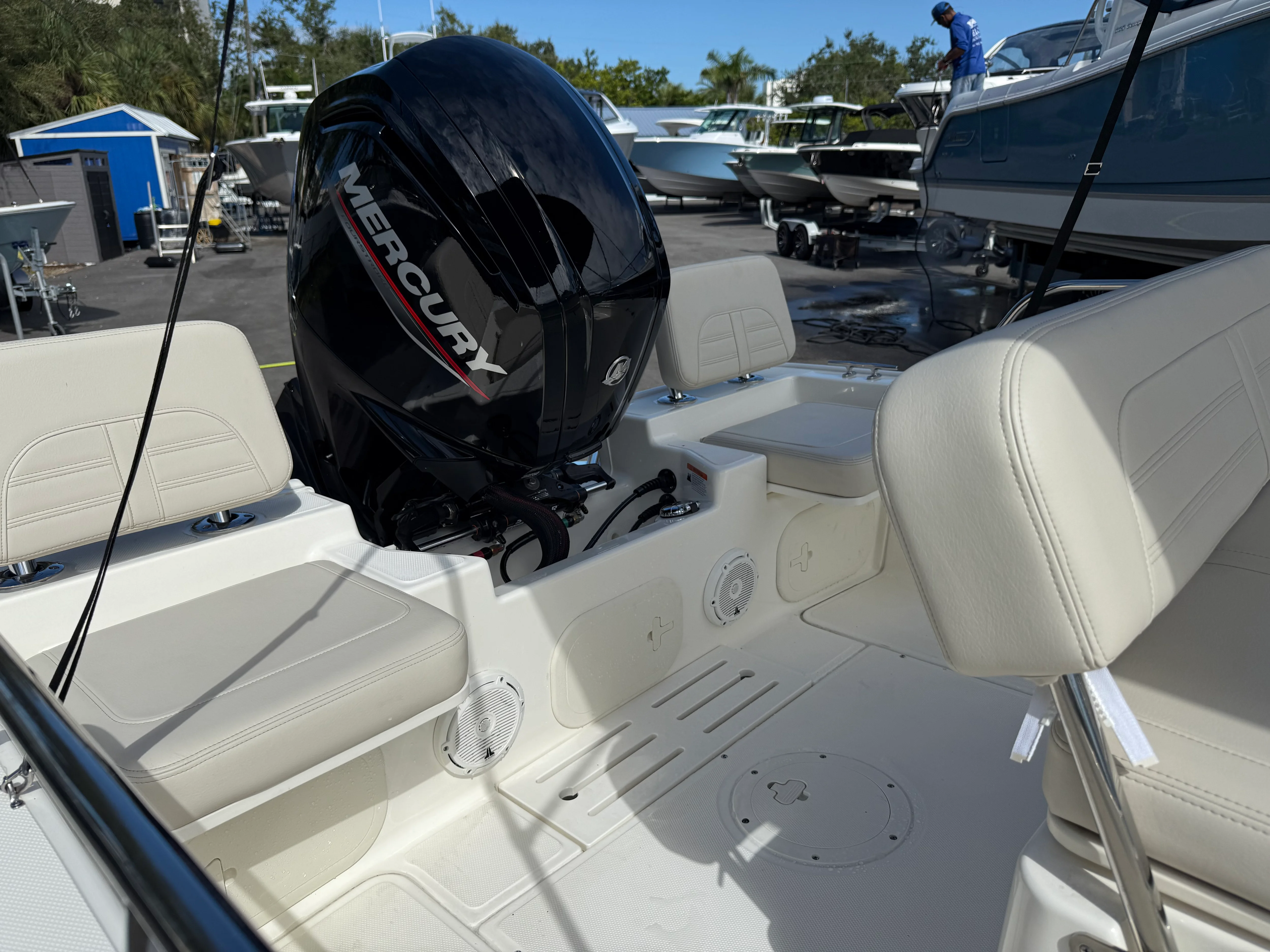 2025 Boston Whaler 170 Montauk Image Thumbnail #10