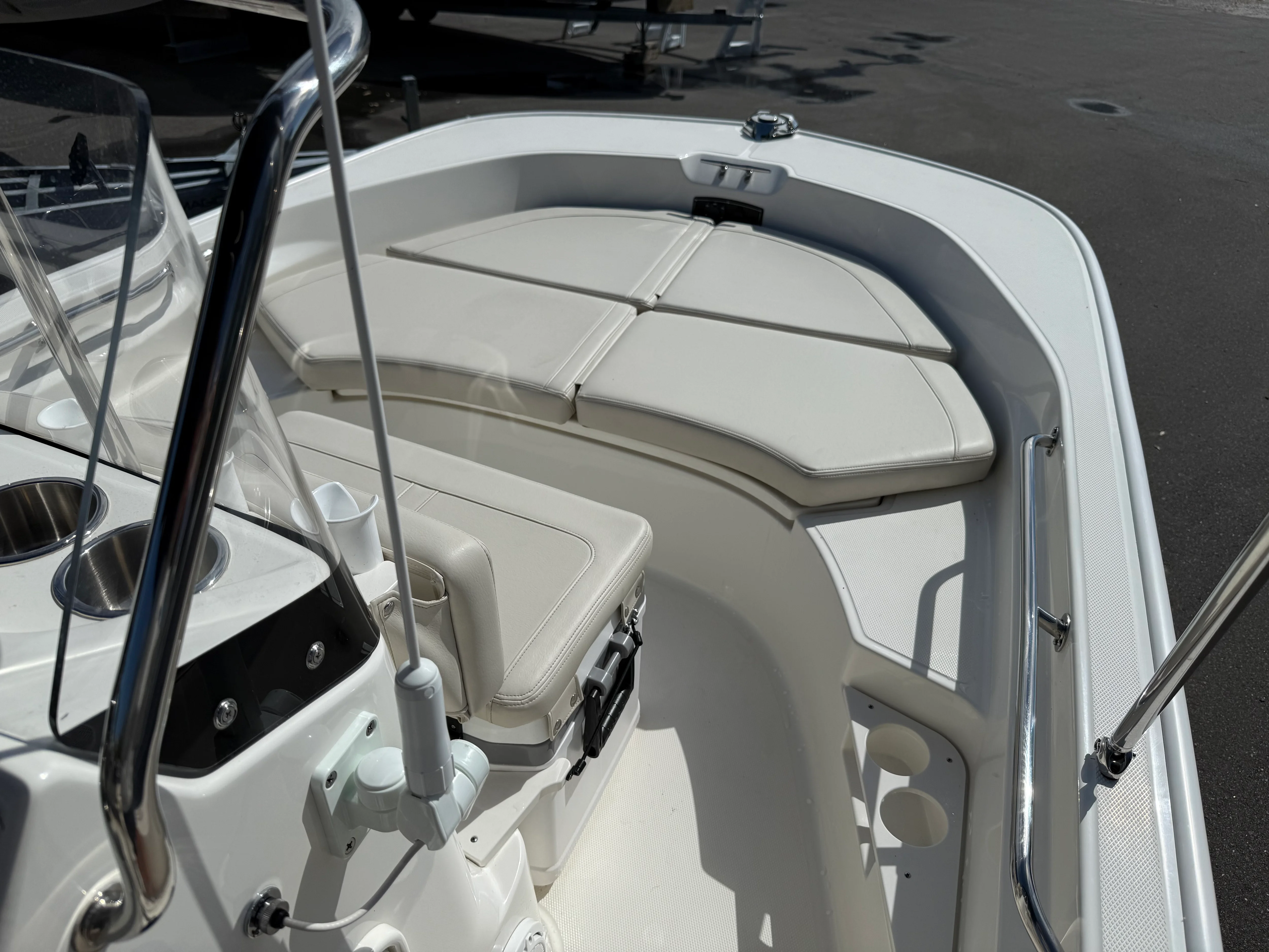 2025 Boston Whaler 170 Montauk Image Thumbnail #15