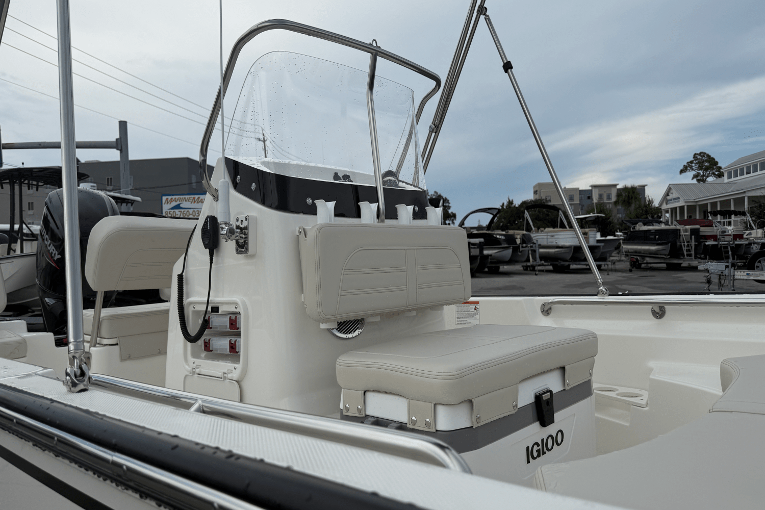 2025 Boston Whaler 170 Montauk Image Thumbnail #15