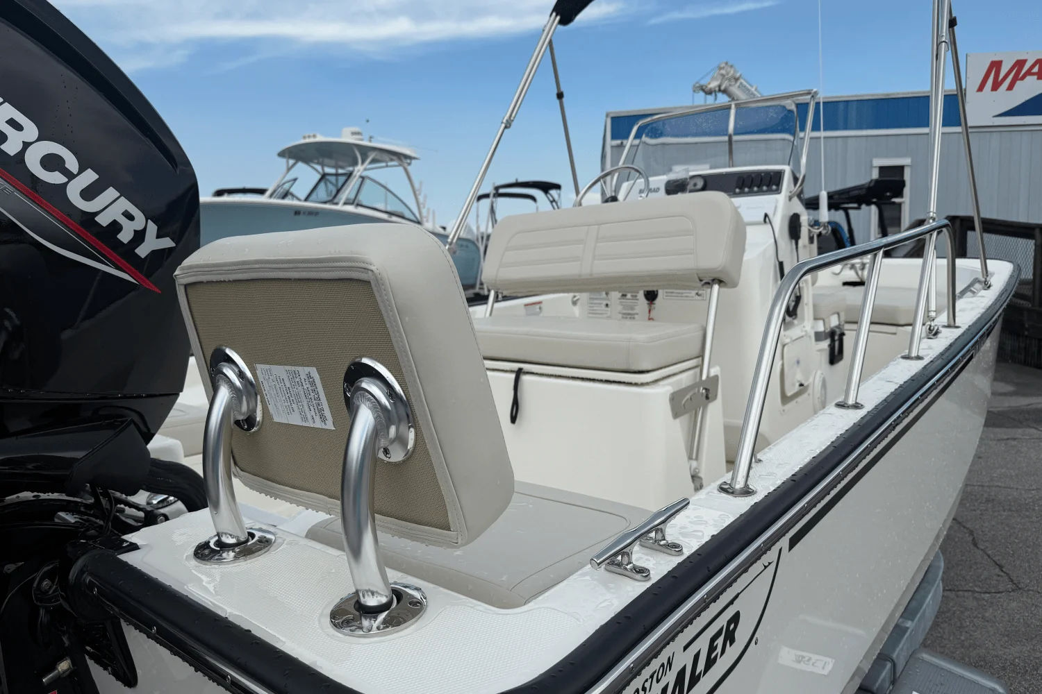 2025 Boston Whaler 170 Montauk Image Thumbnail #4