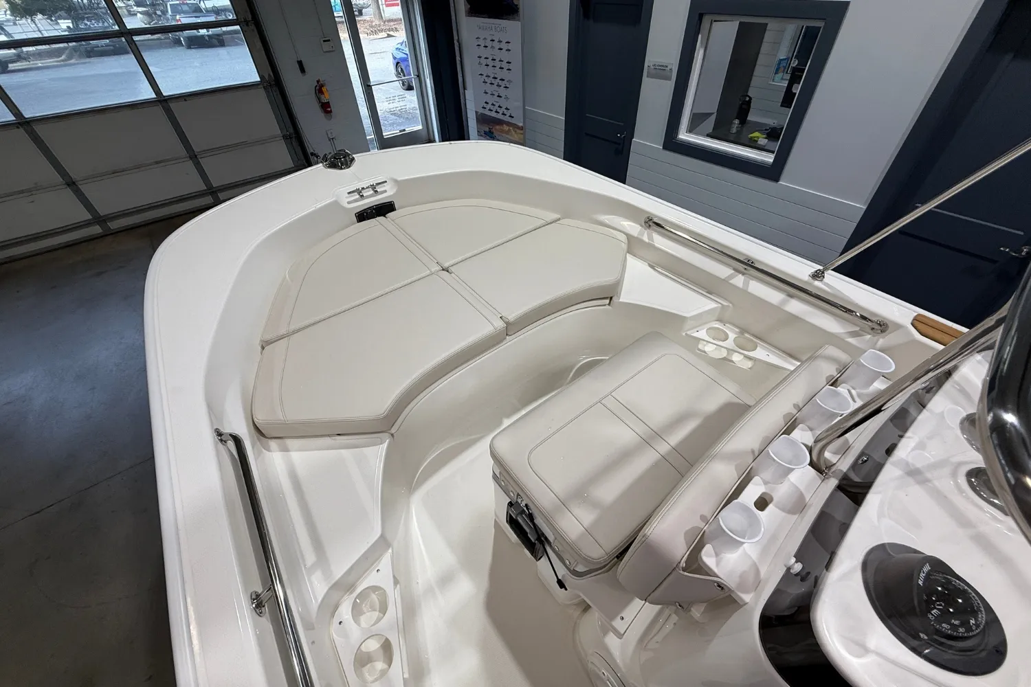 2025 Boston Whaler 170 Montauk Image Thumbnail #18