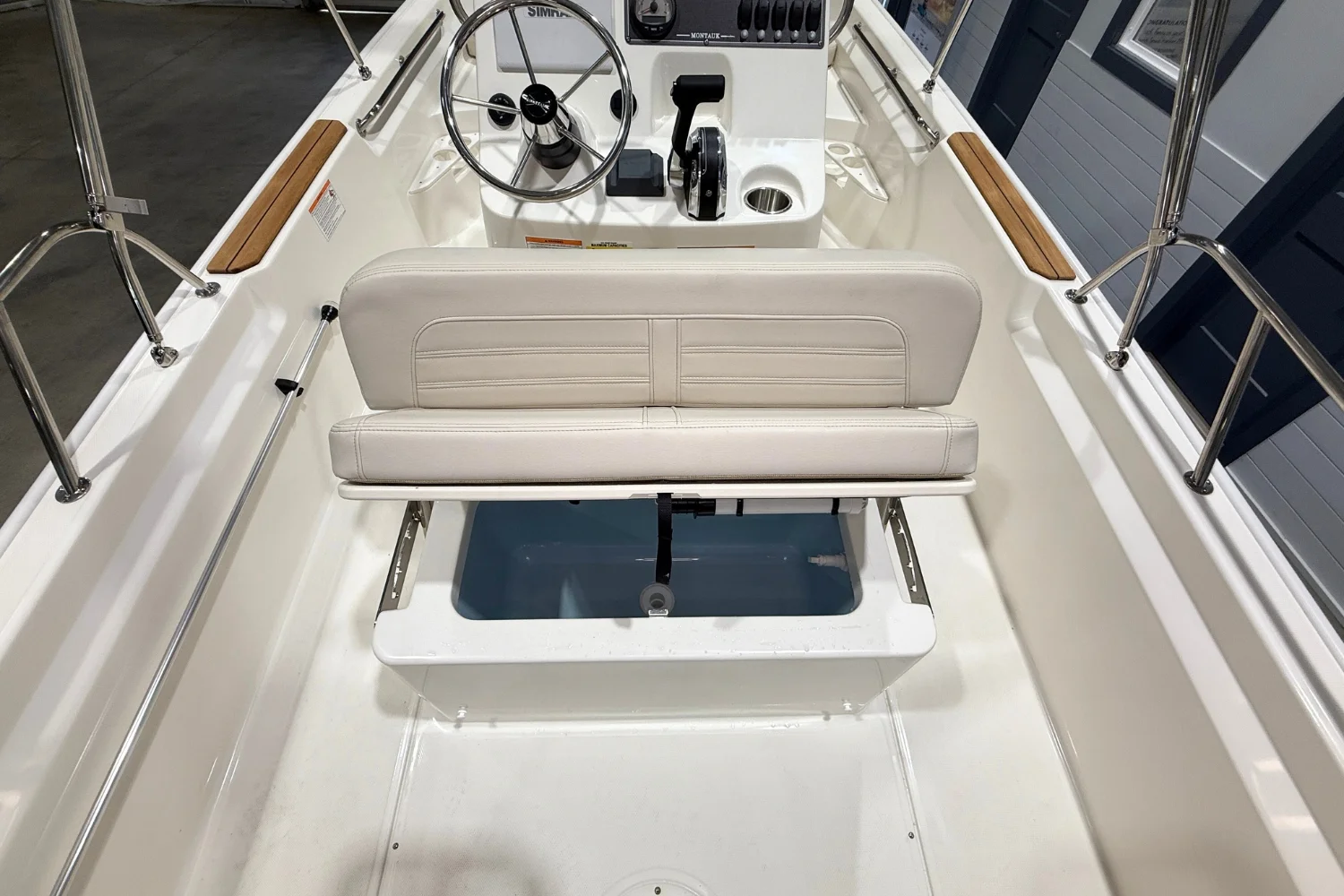 2025 Boston Whaler 170 Montauk Image Thumbnail #10