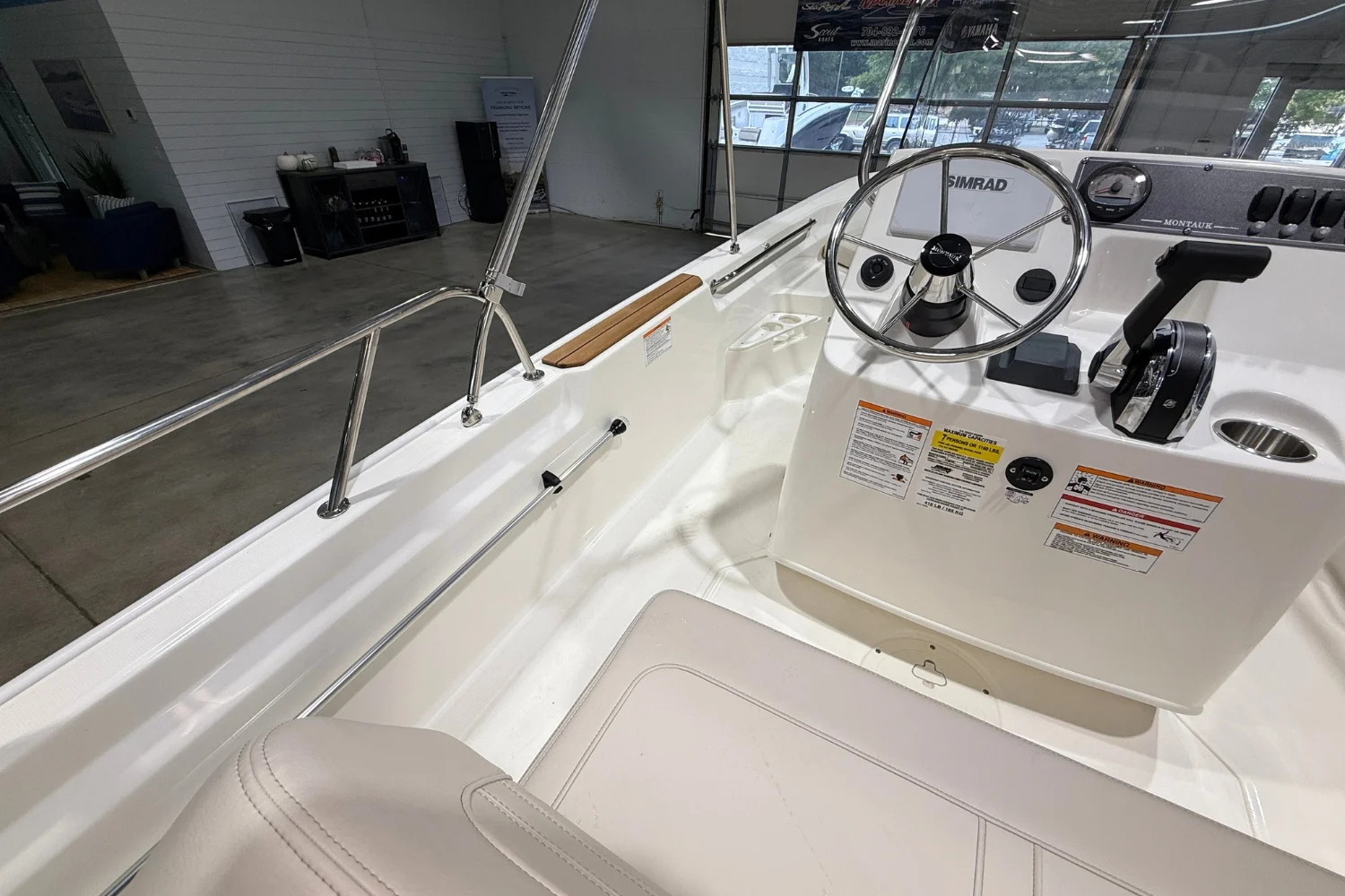 2025 Boston Whaler 170 Montauk Image Thumbnail #11