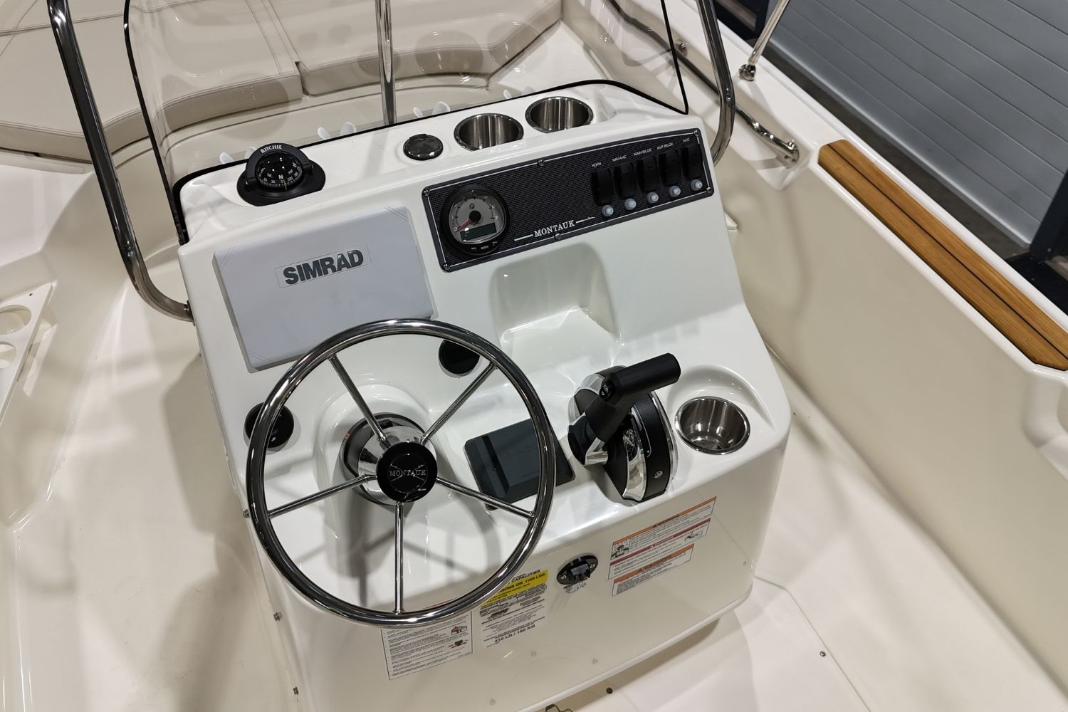 2025 Boston Whaler 170 Montauk Image Thumbnail #9