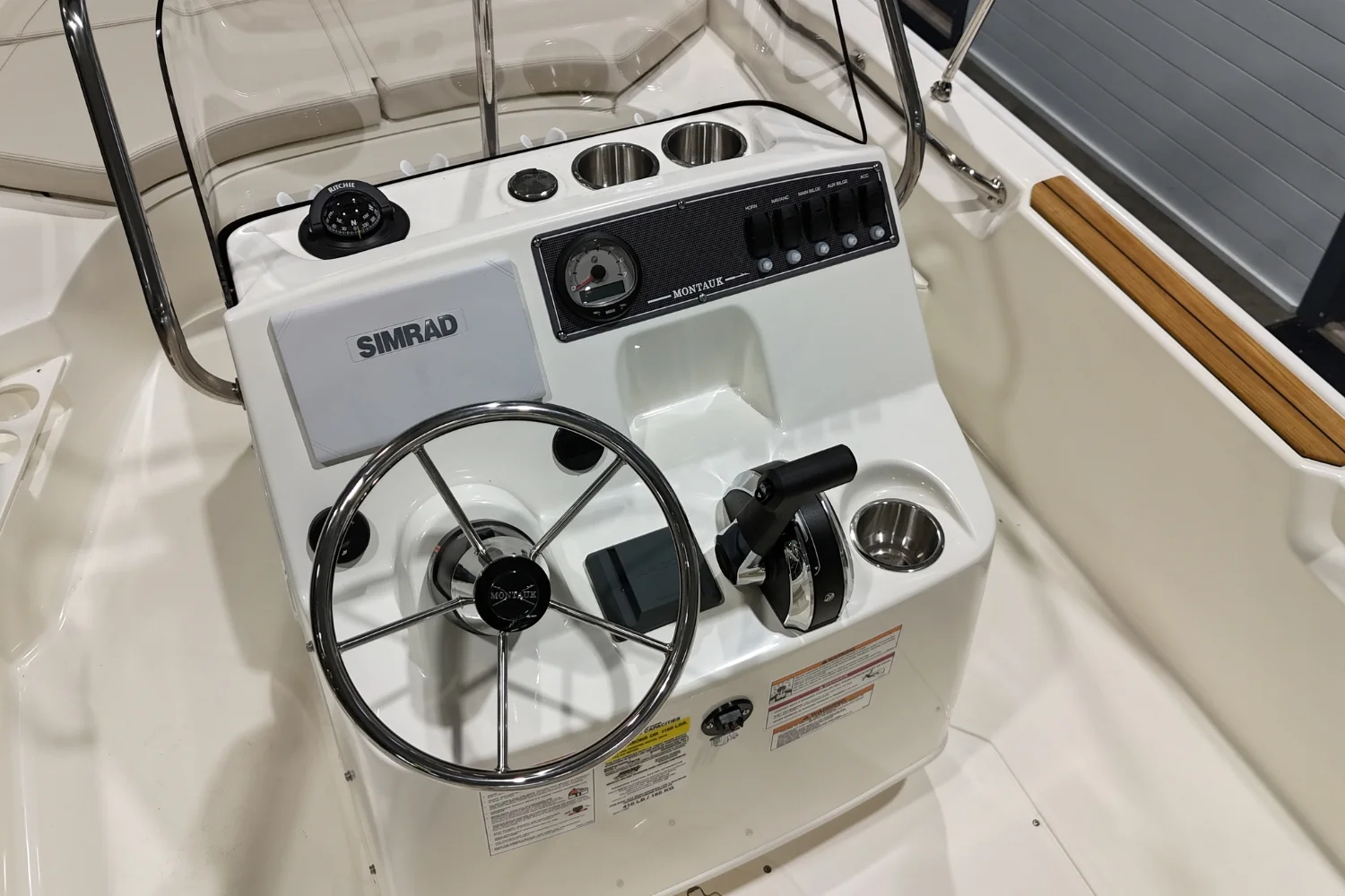 2025 Boston Whaler 170 Montauk Image Thumbnail #9