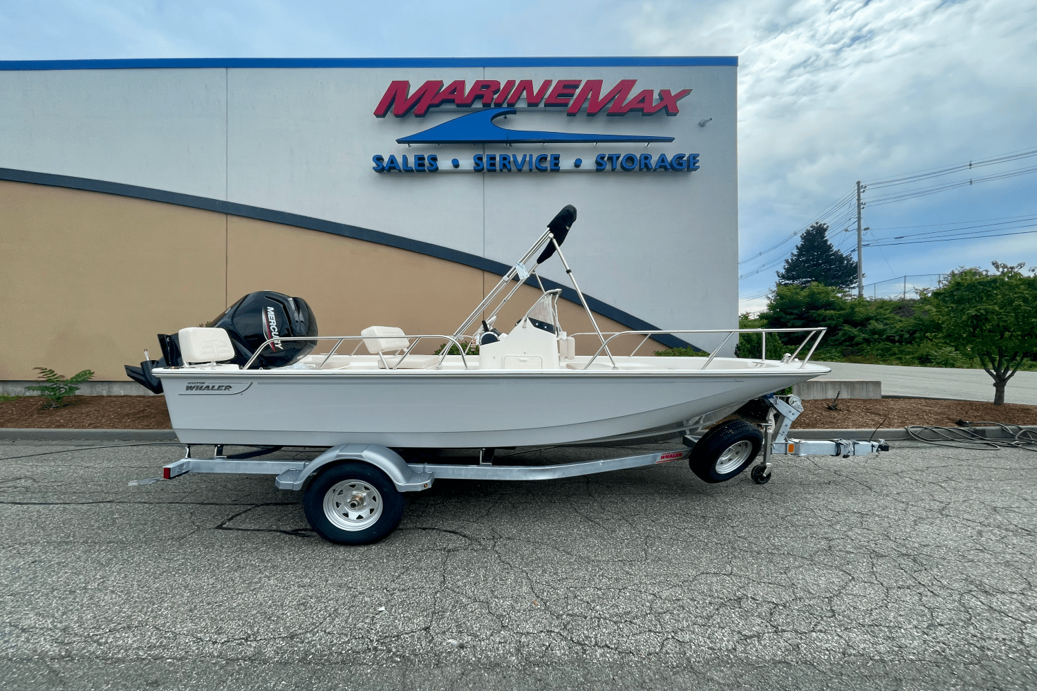 2026 Boston Whaler 170 Montauk Image Thumbnail #0