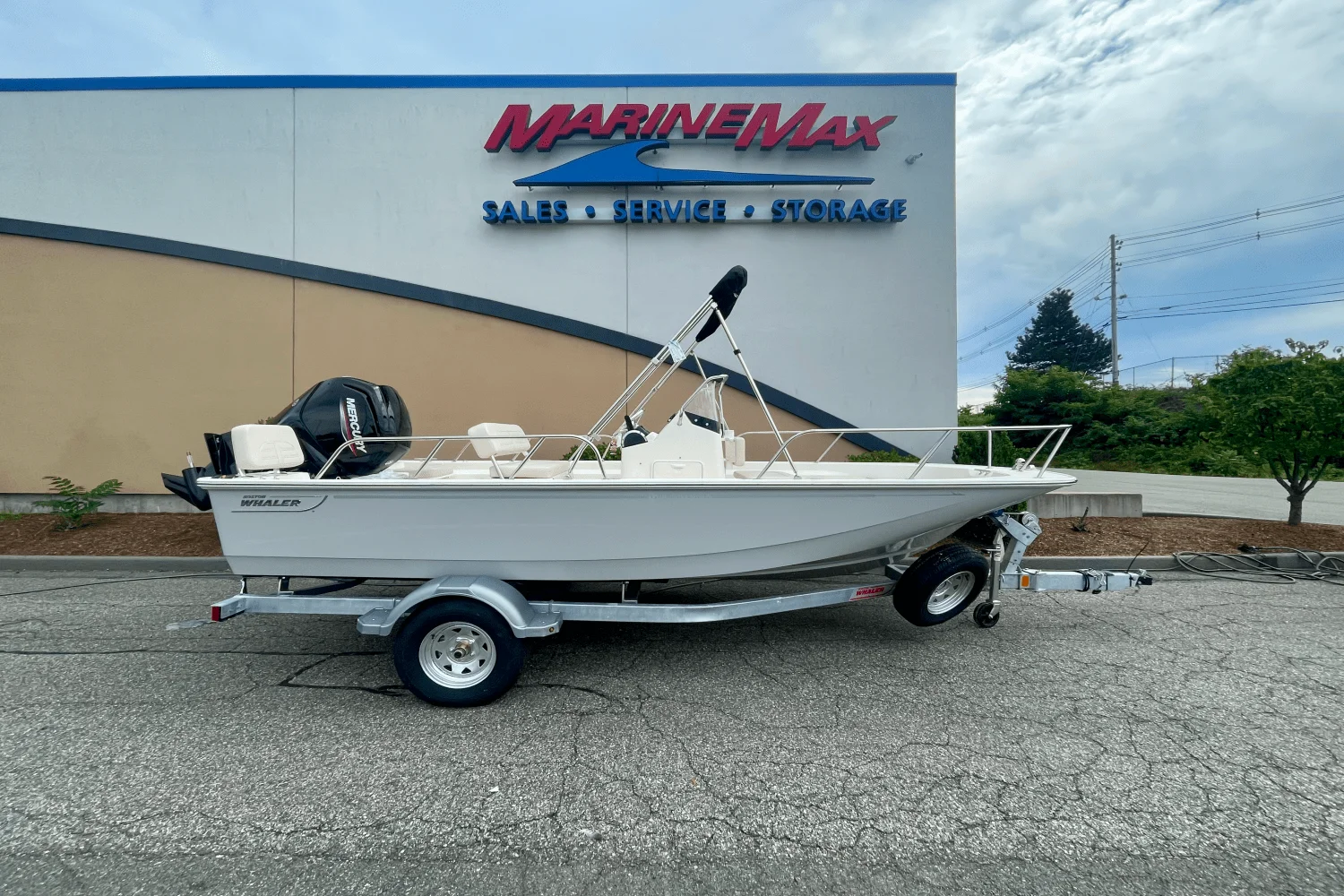 2026 Boston Whaler 170 Montauk Image Thumbnail #0