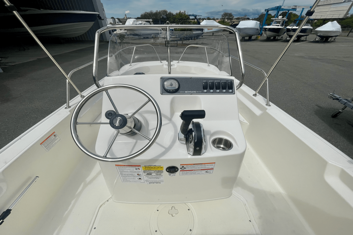2026 Boston Whaler 170 Montauk Image Thumbnail #6