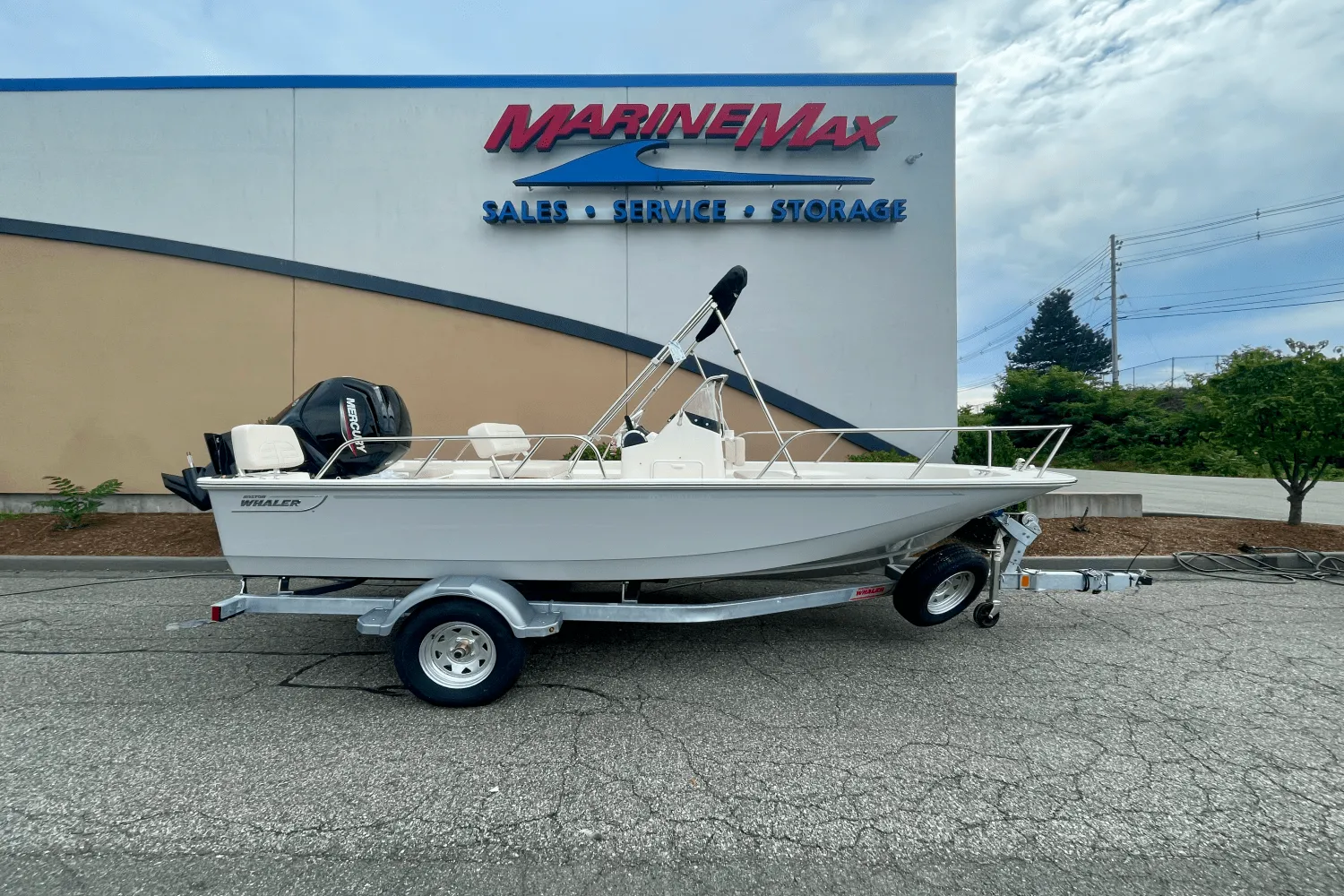 2026 Boston Whaler 170 Montauk Image Thumbnail #0