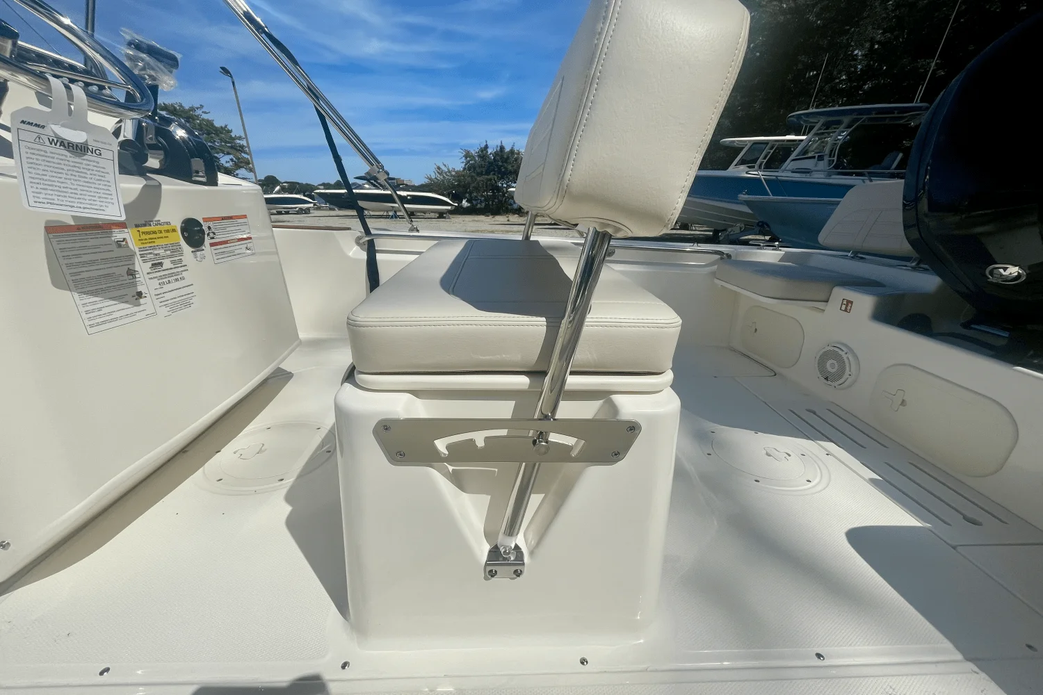 2026 Boston Whaler 170 Montauk Image Thumbnail #6