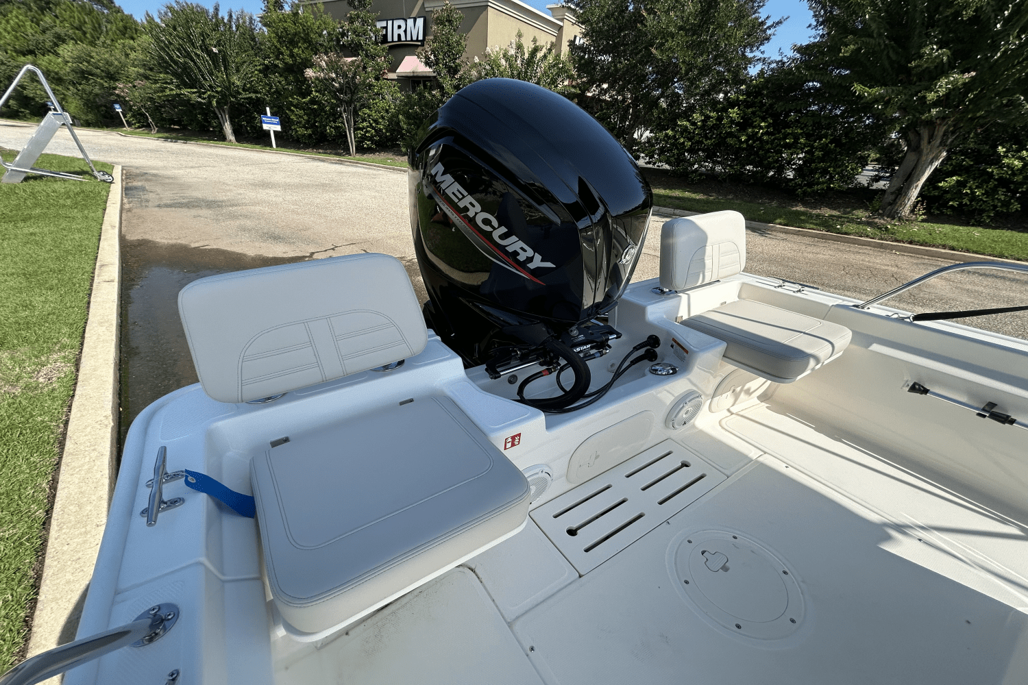 2026 Boston Whaler 170 Montauk Image Thumbnail #4