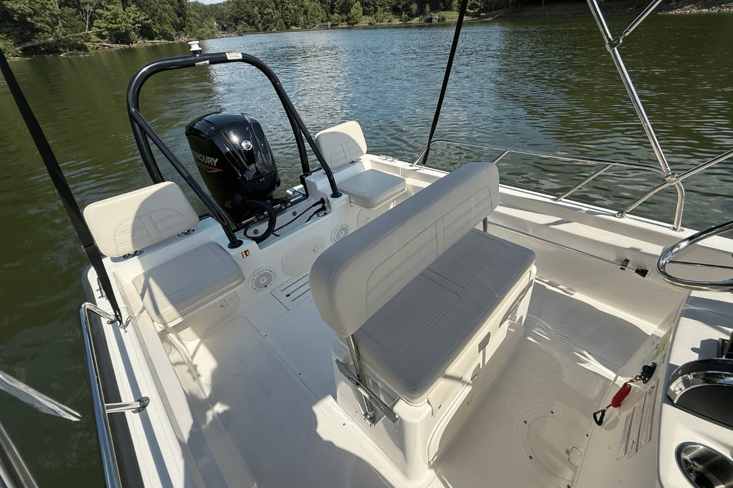 2026 Boston Whaler 170 Montauk Image Thumbnail #11