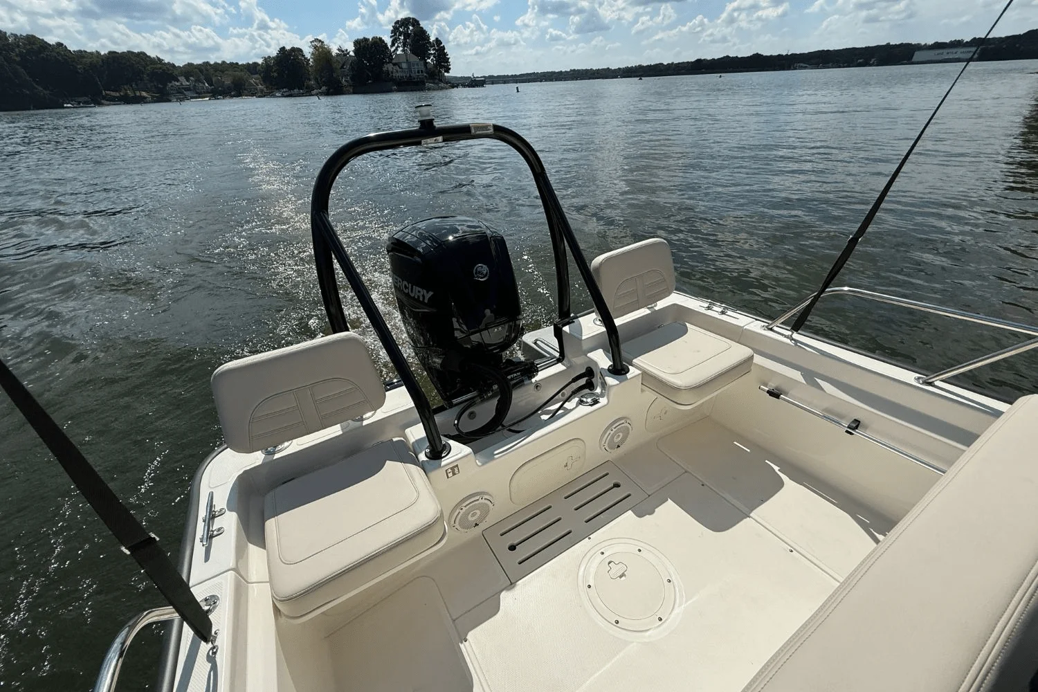 2026 Boston Whaler 170 Montauk Image Thumbnail #8