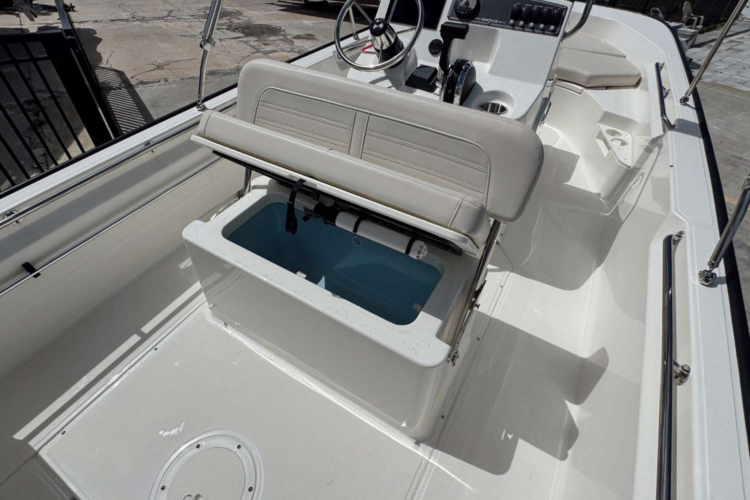 2026 Boston Whaler 170 Montauk Image Thumbnail #12