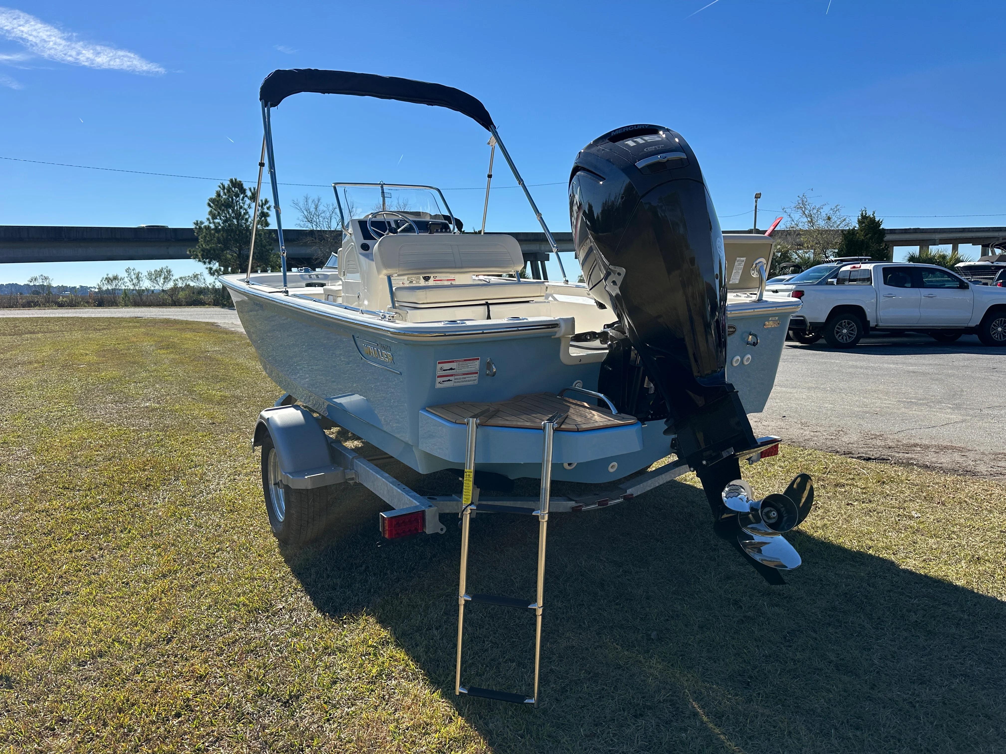 2026 Boston Whaler 170 Montauk Image Thumbnail #3