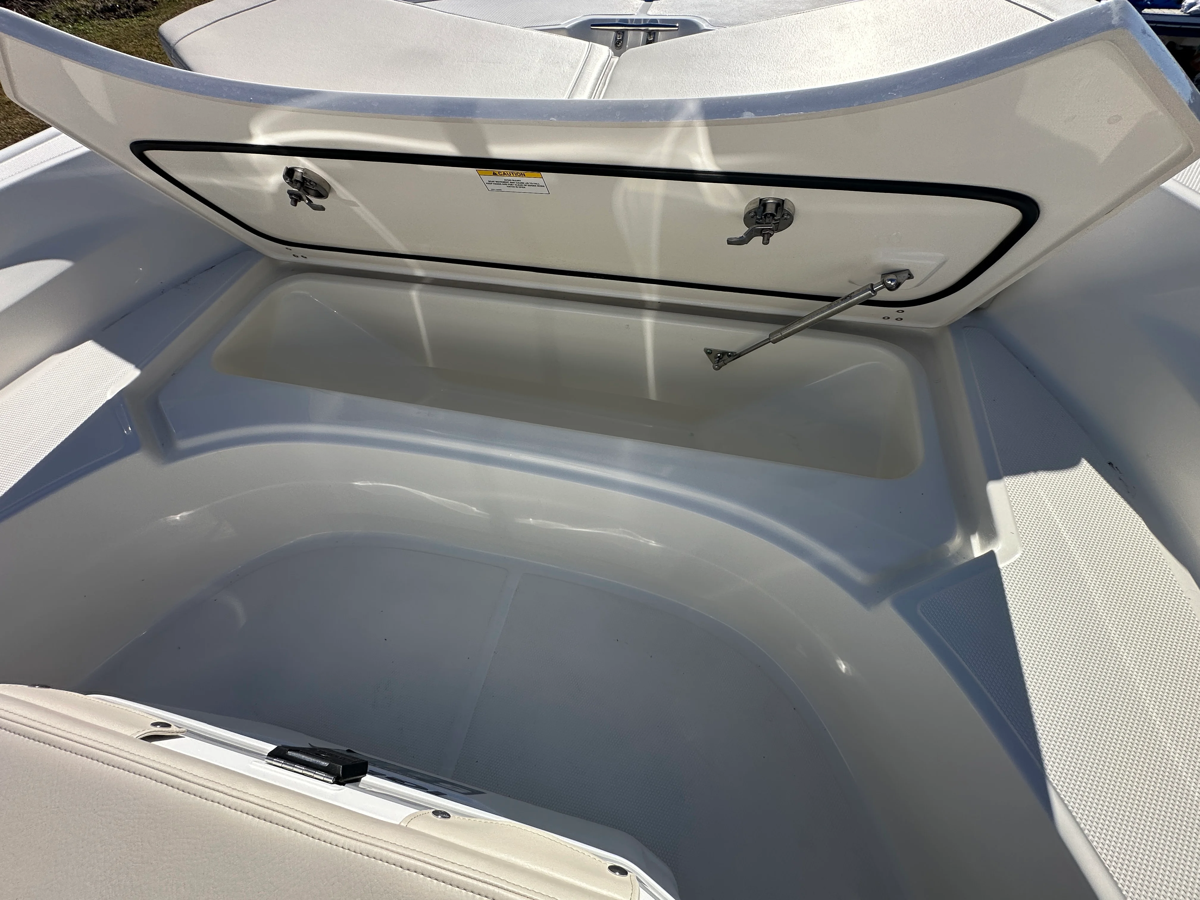 2026 Boston Whaler 170 Montauk Image Thumbnail #8