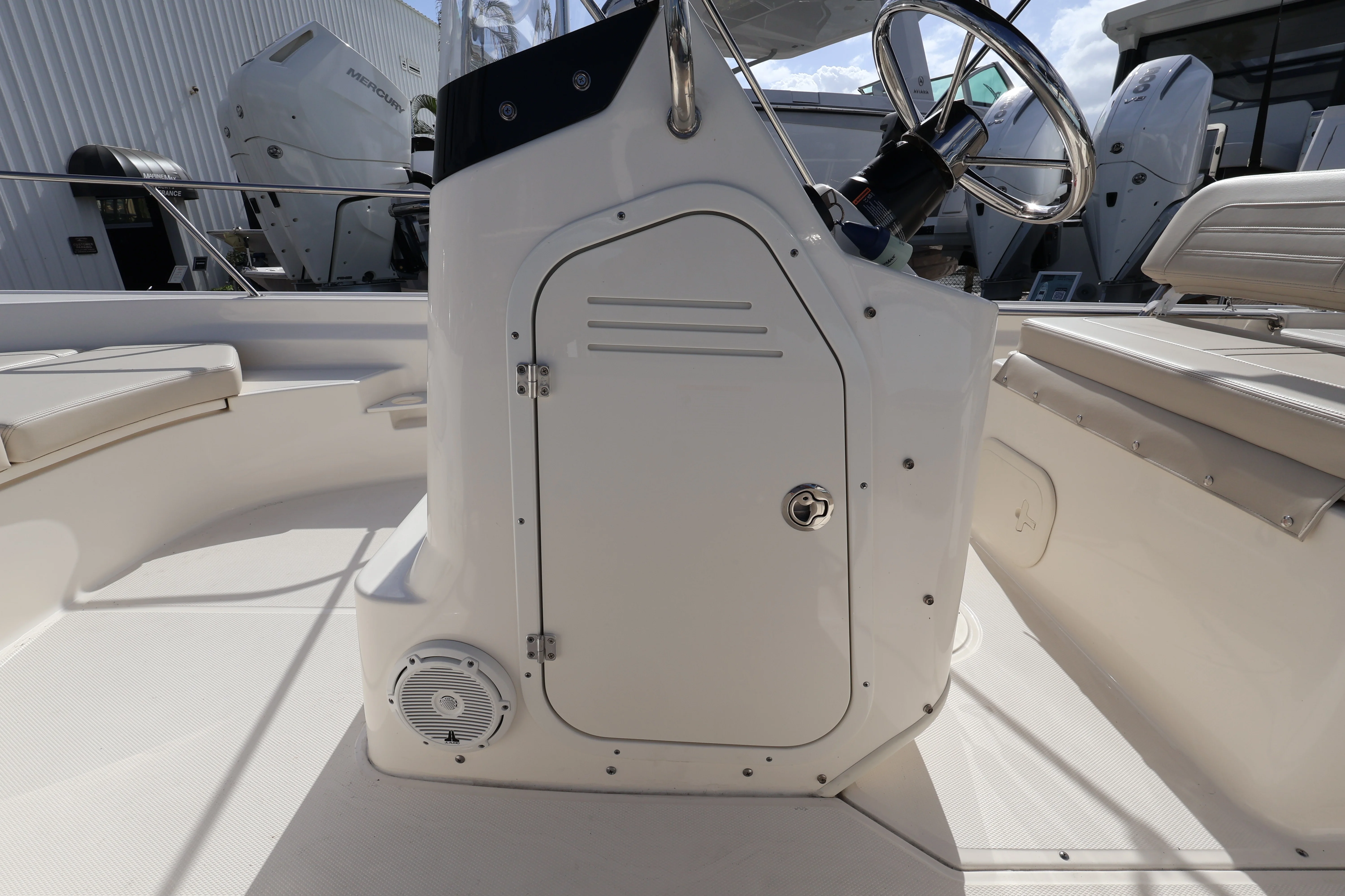 2026 Boston Whaler 170 Montauk Image Thumbnail #8