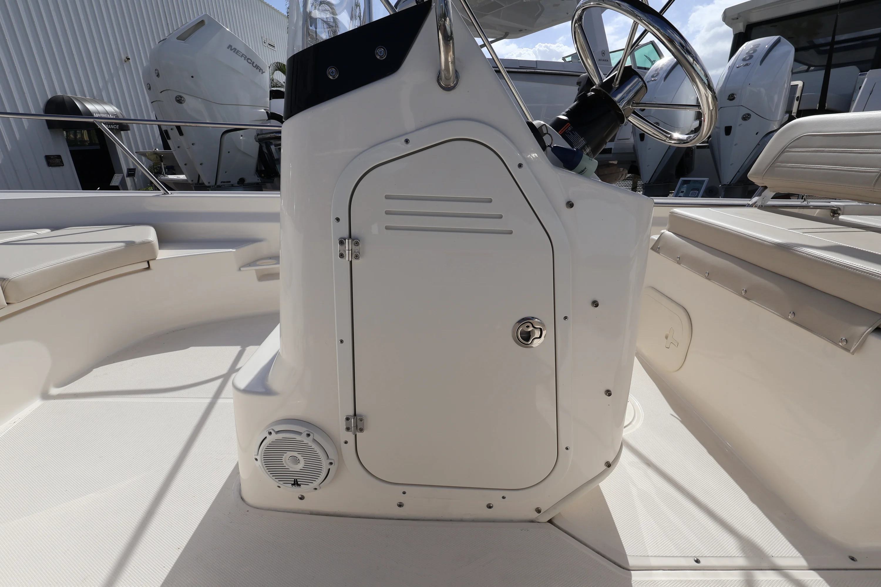 2026 Boston Whaler 170 Montauk Image Thumbnail #8