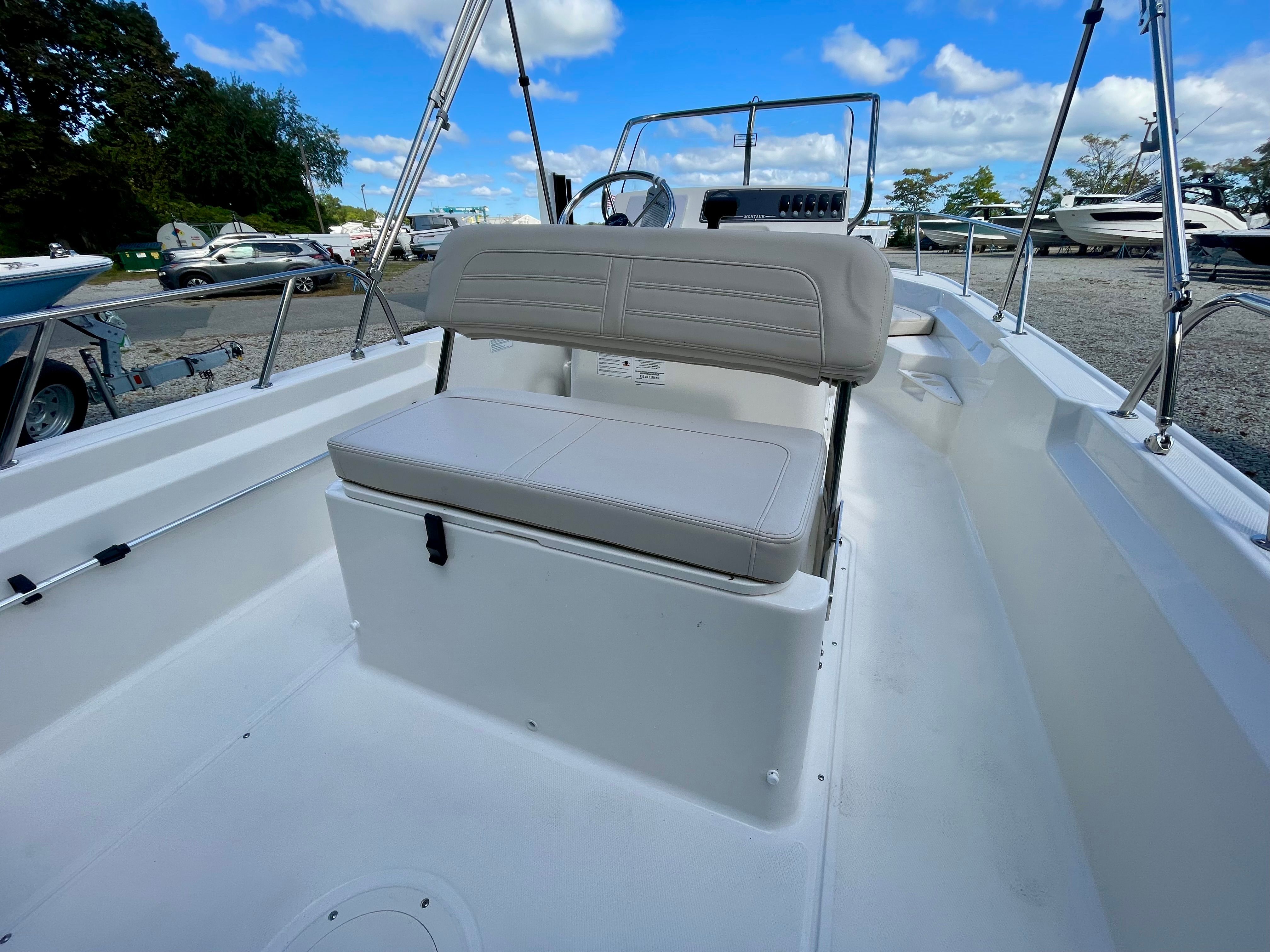 2026 Boston Whaler 170 Montauk Image Thumbnail #5