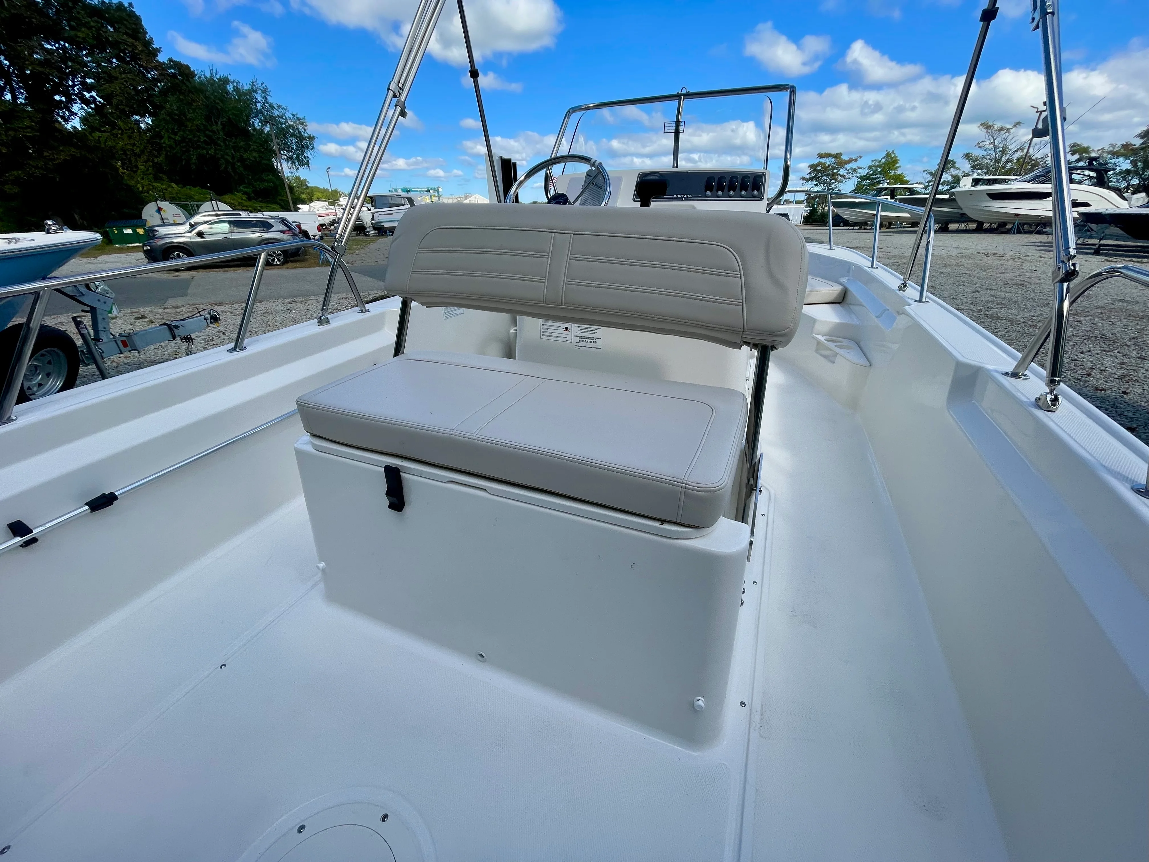 2026 Boston Whaler 170 Montauk Image Thumbnail #5