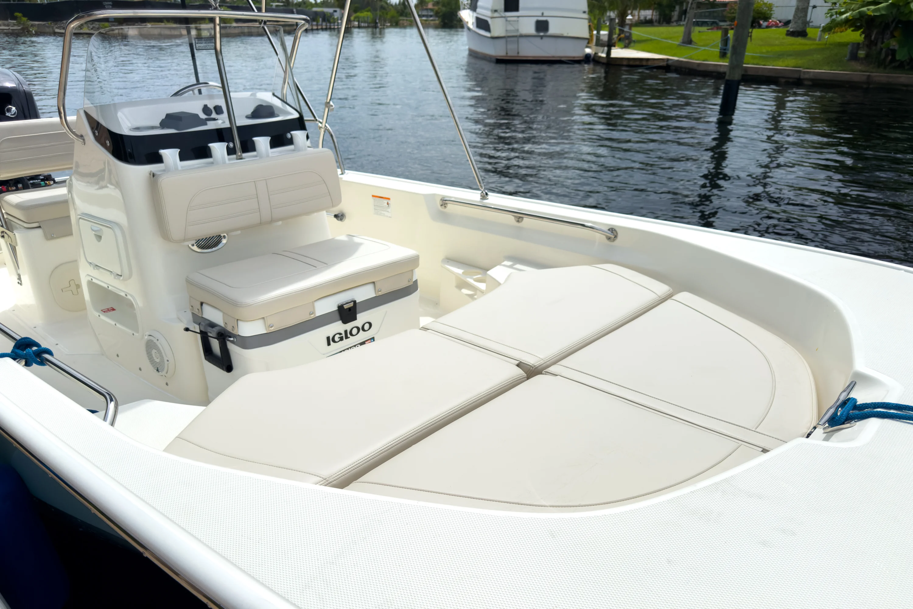2026 Boston Whaler 170 Montauk Image Thumbnail #12