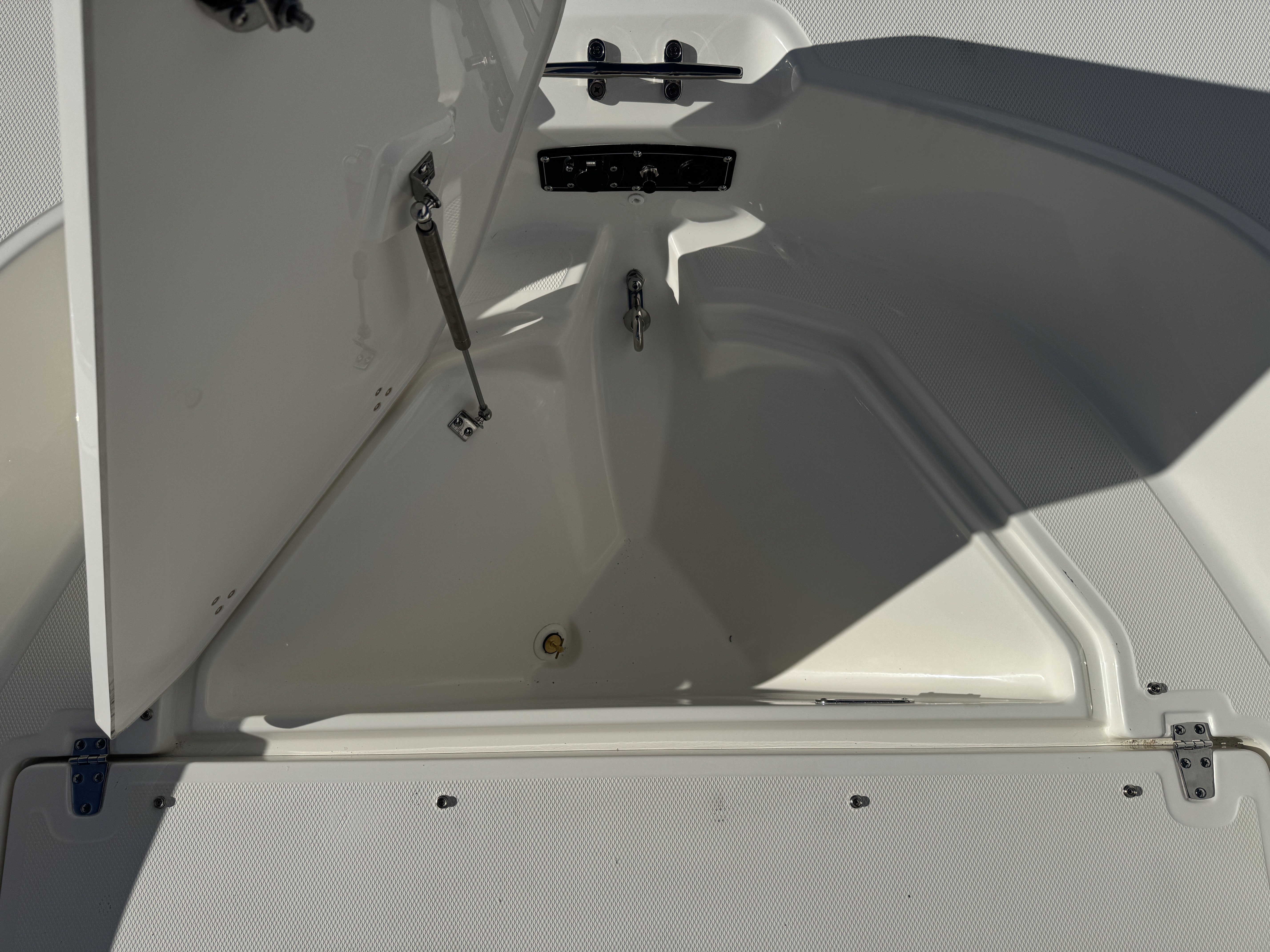 2026 Boston Whaler 170 Montauk Image Thumbnail #20