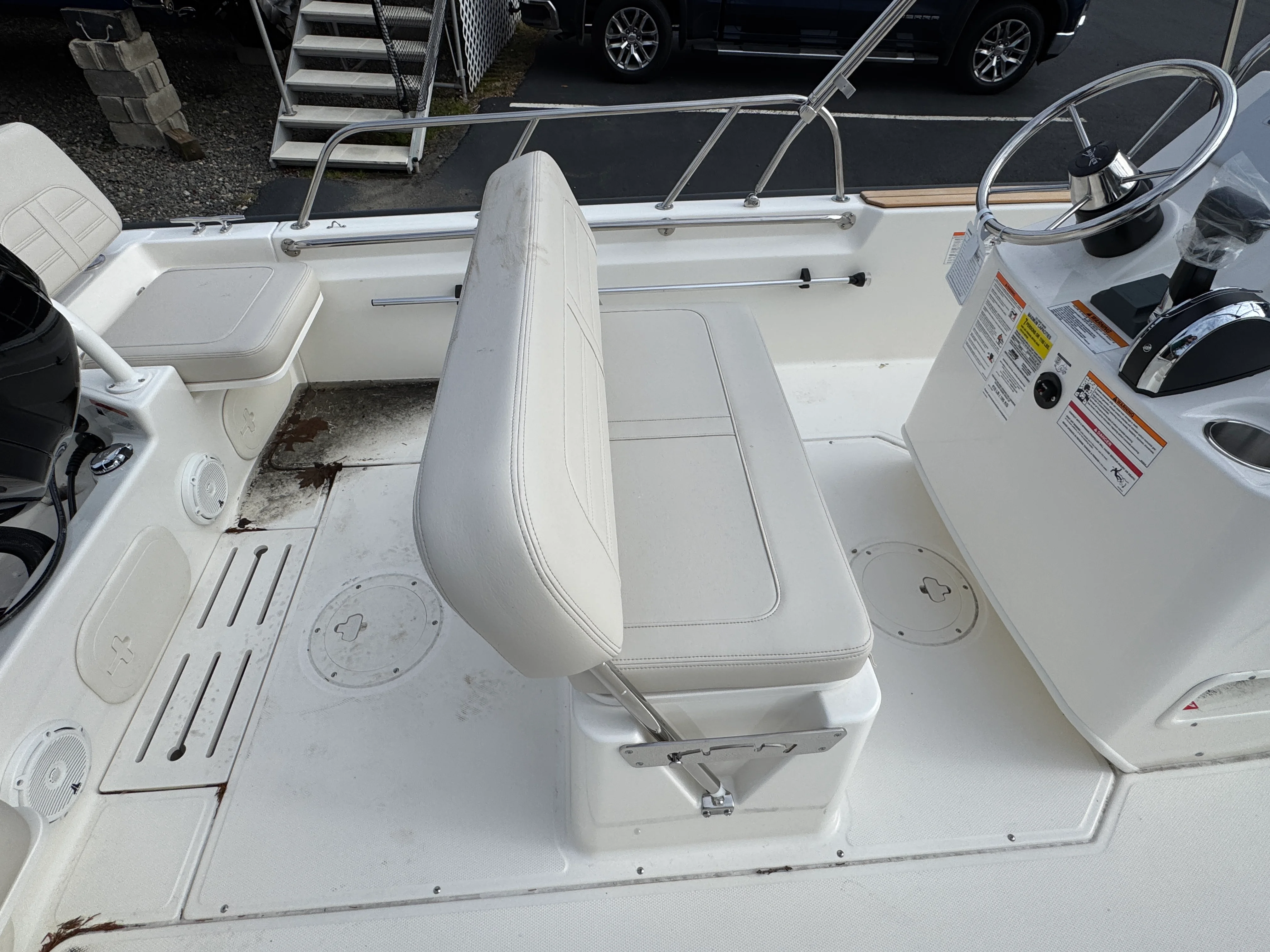 2026 Boston Whaler 170 Montauk Image Thumbnail #9