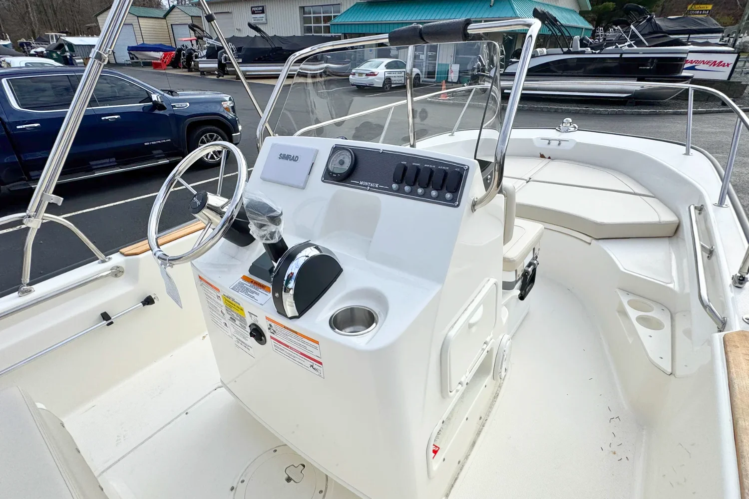 2026 Boston Whaler 170 Montauk Image Thumbnail #6