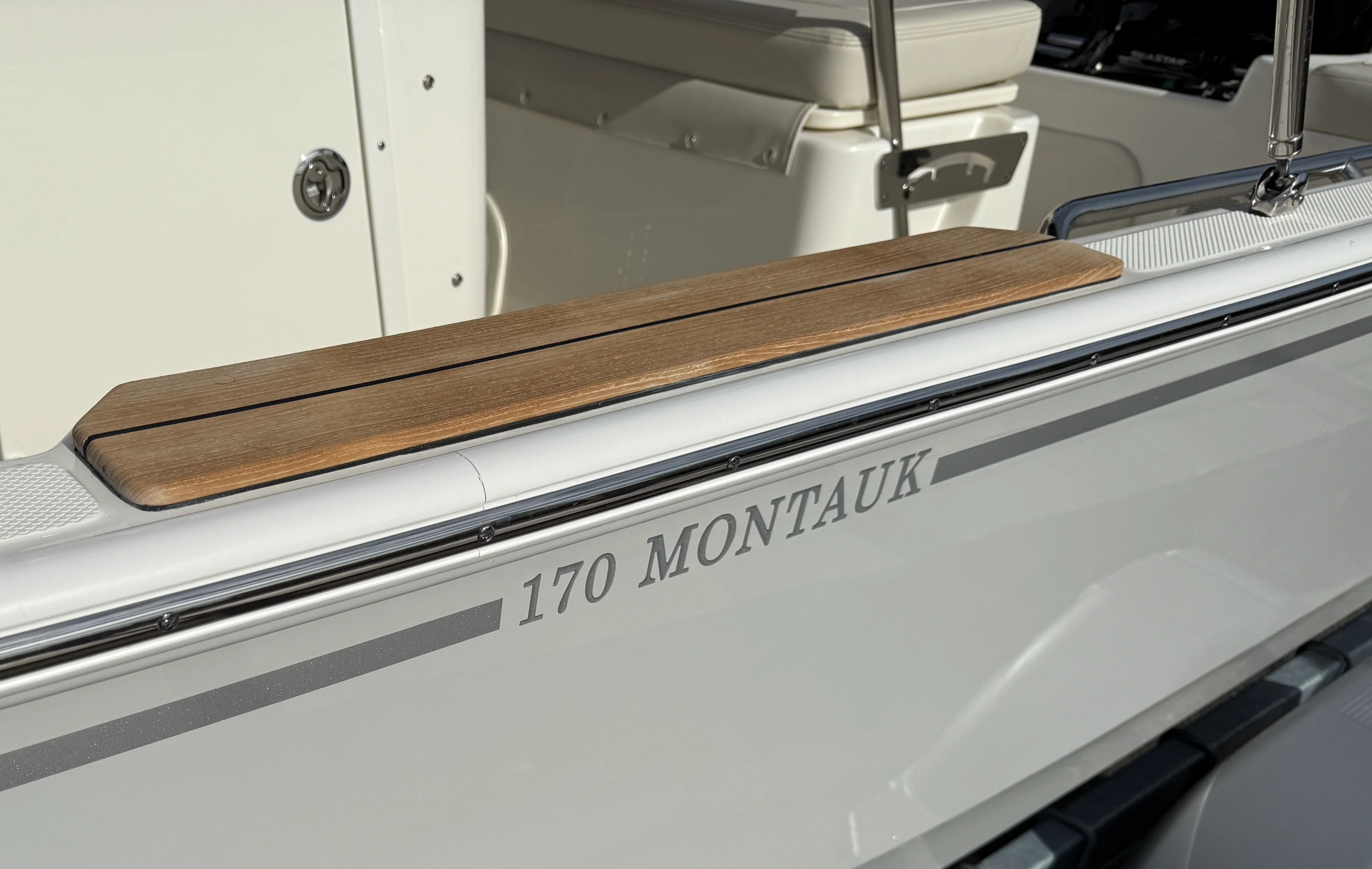 2026 Boston Whaler 170 Montauk Image Thumbnail #3