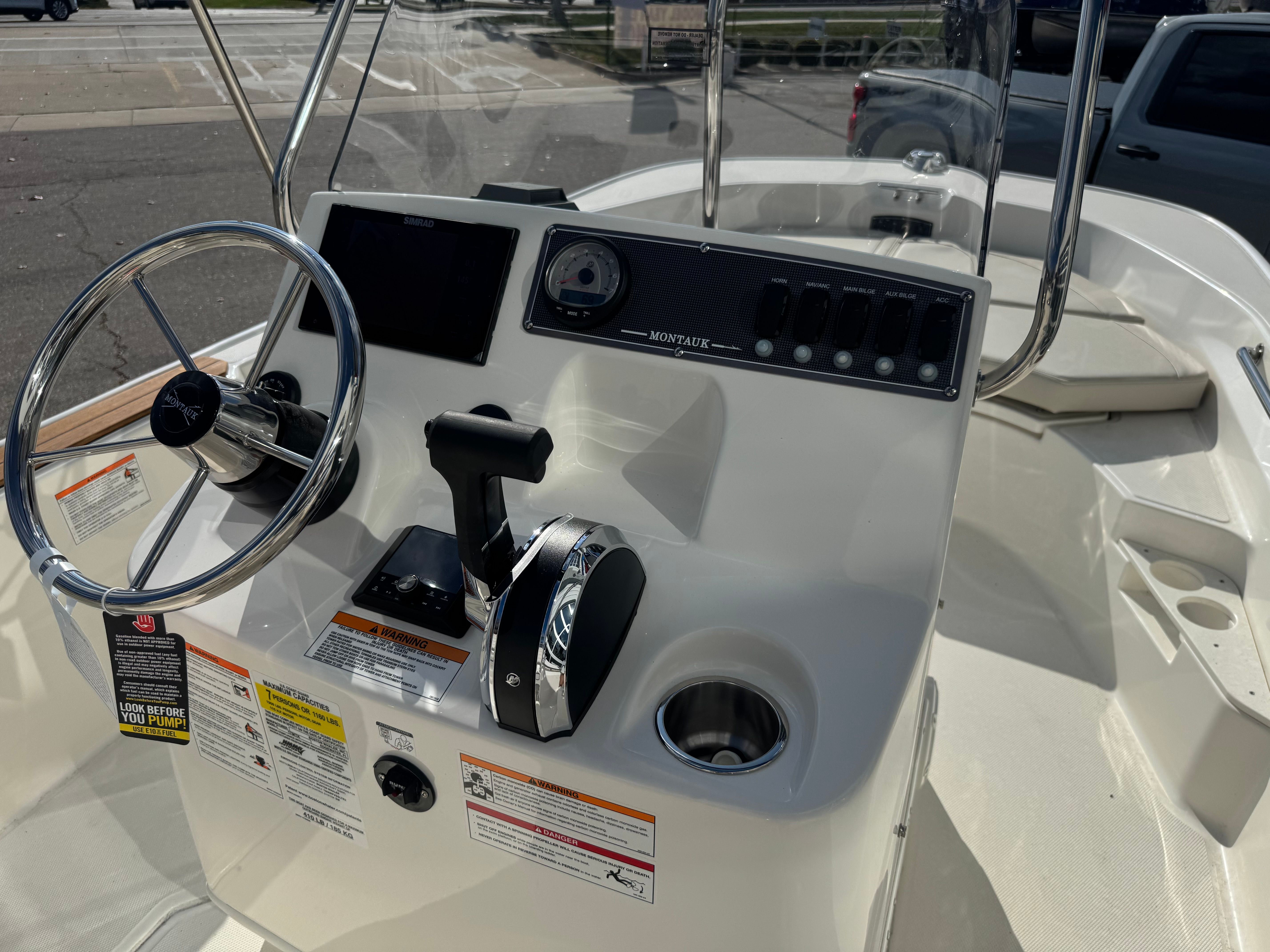 2026 Boston Whaler 170 Montauk Image Thumbnail #4