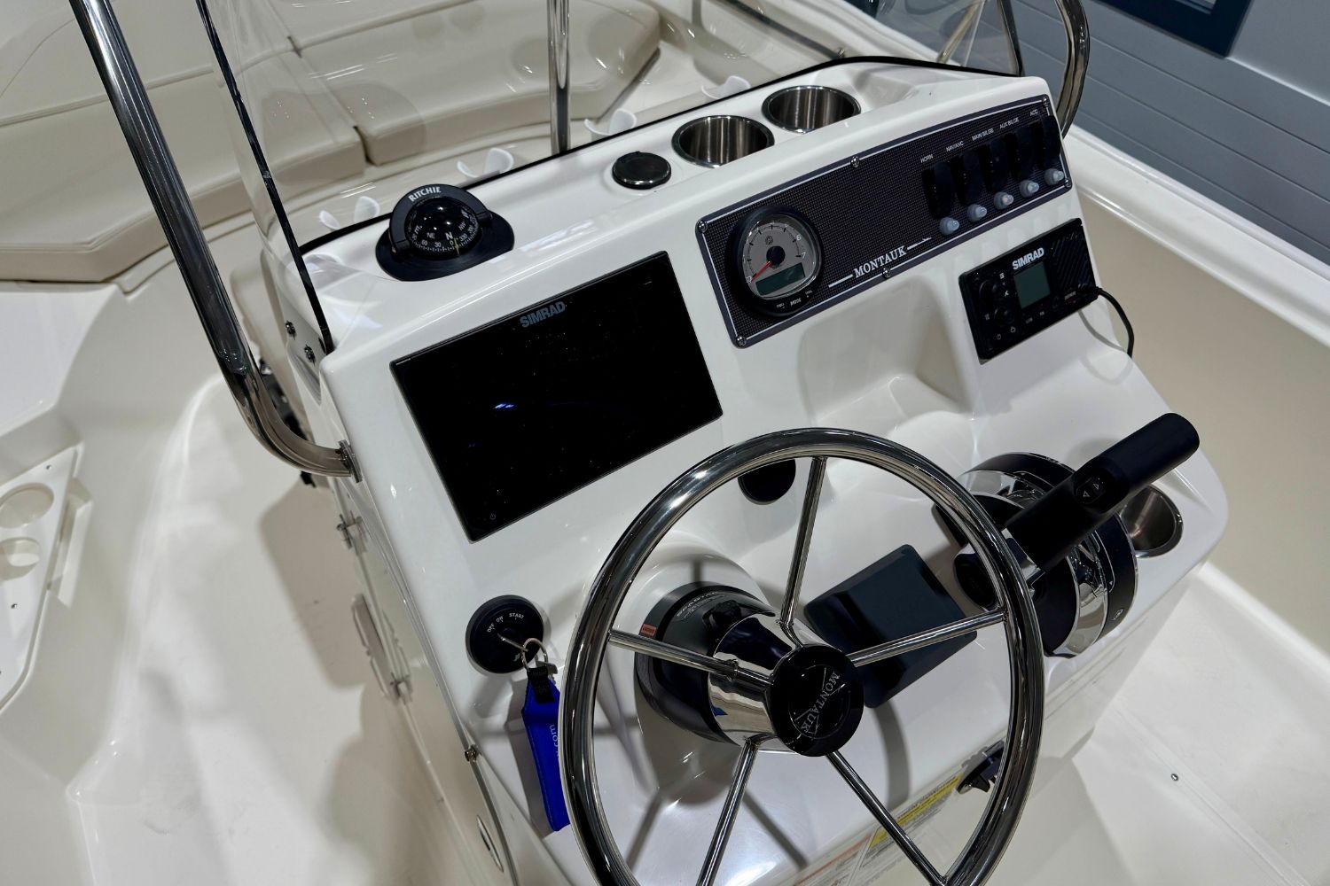 2026 Boston Whaler 170 Montauk Image Thumbnail #12